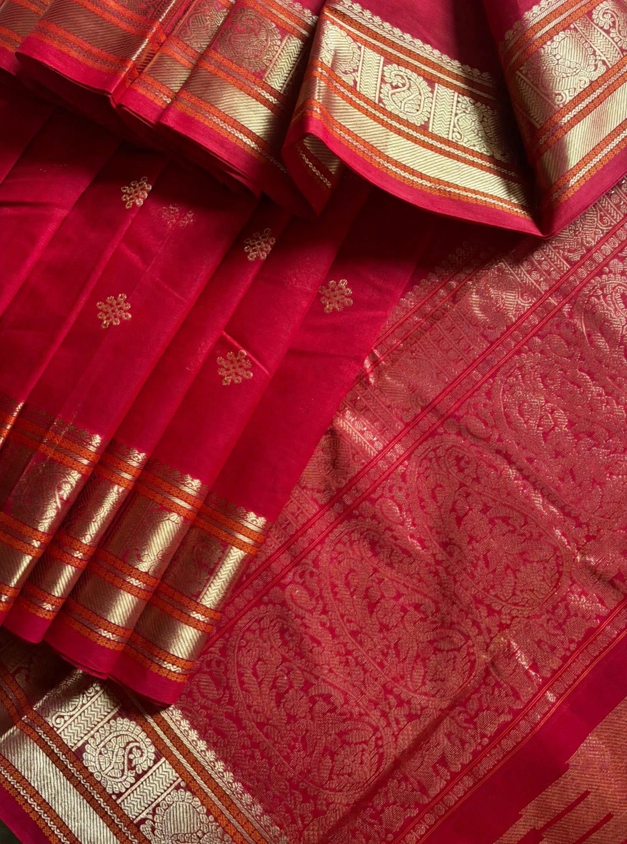 Handwoven Proper Red Colour Kanchipuram