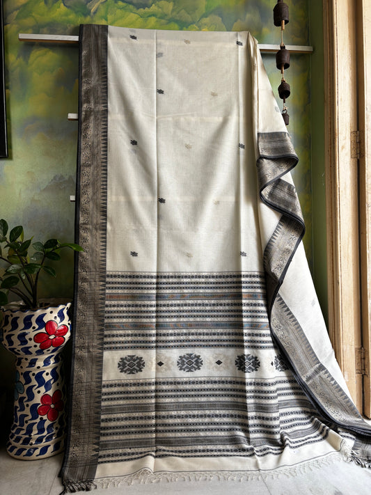 Handwoven Offwhite Black Colour Phulia Cotton Saree