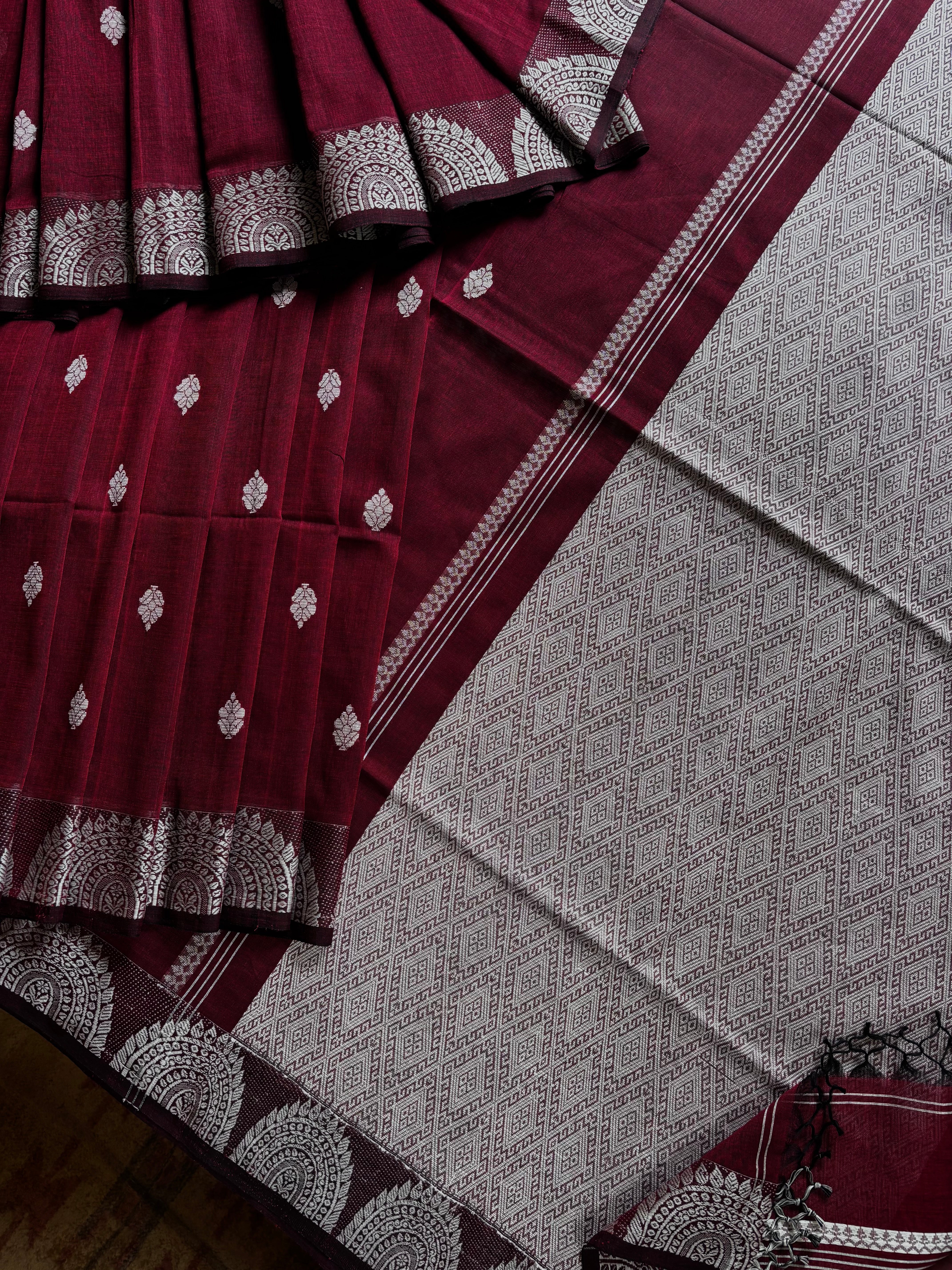 Handwoven Maroon Wine Colour Phulia Cotton Saree