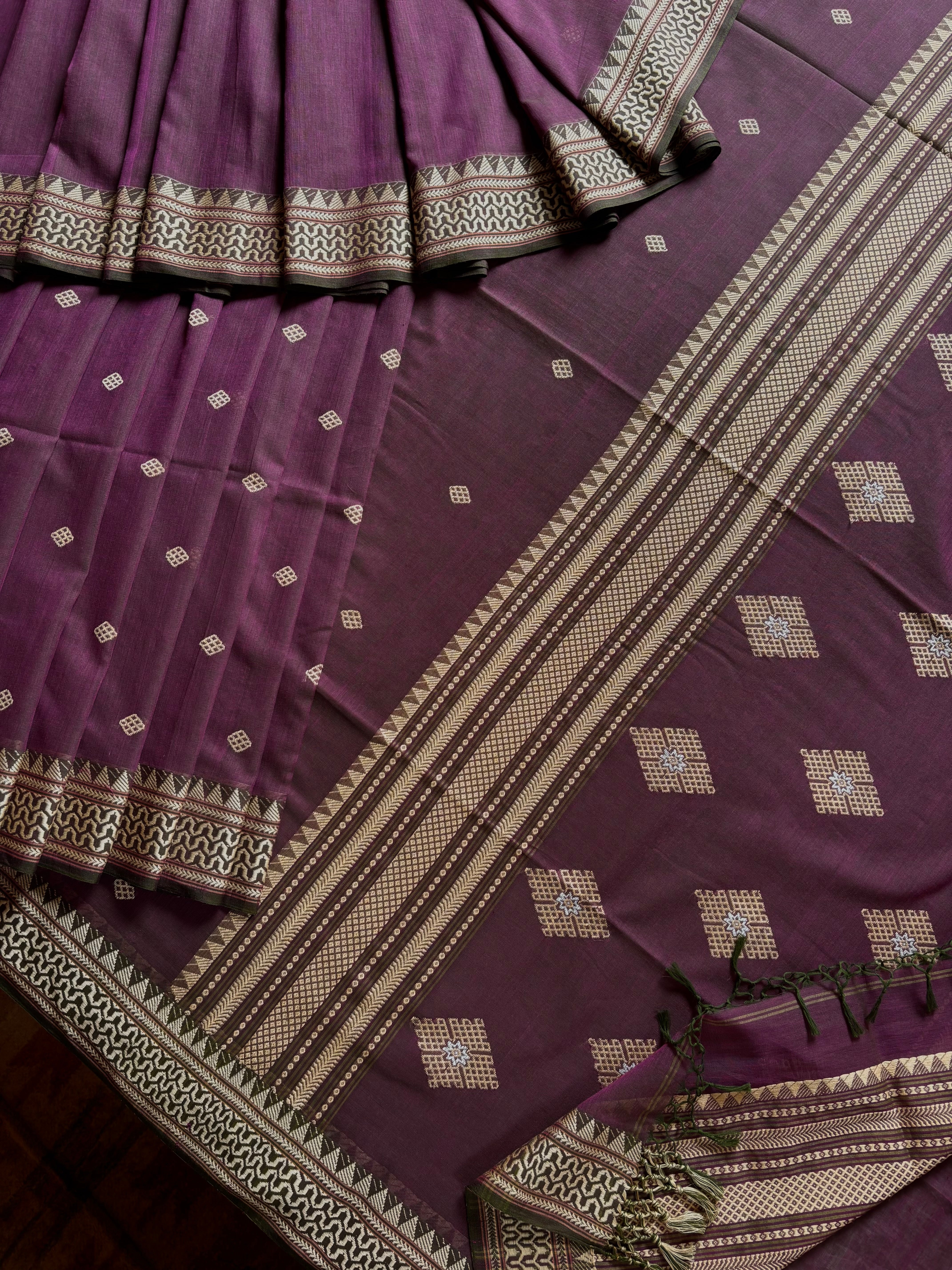 Handwoven Pink Green Mixed Colour Phulia Cotton Saree