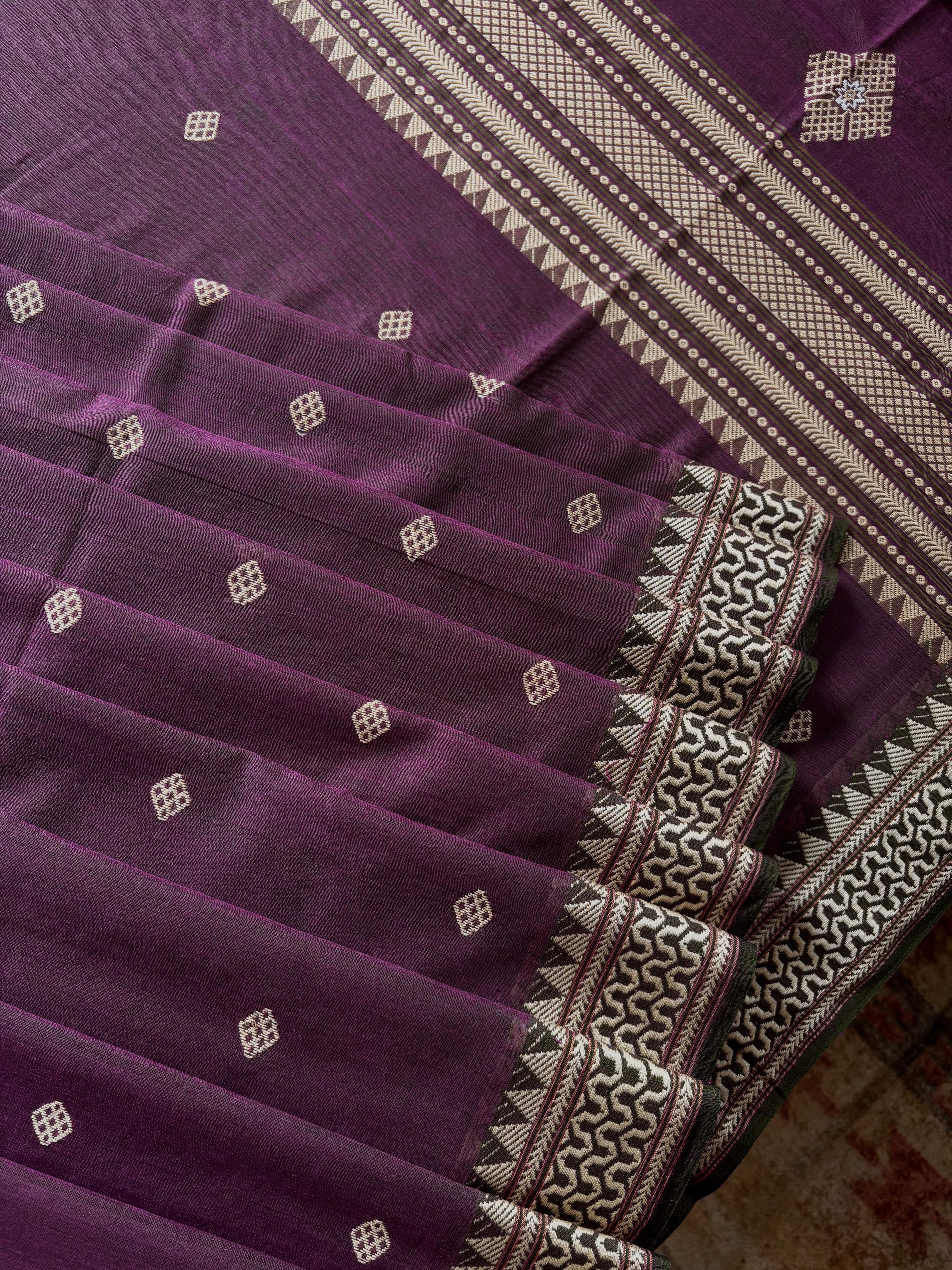 Handwoven Pink Green Mixed Colour Phulia Cotton Saree