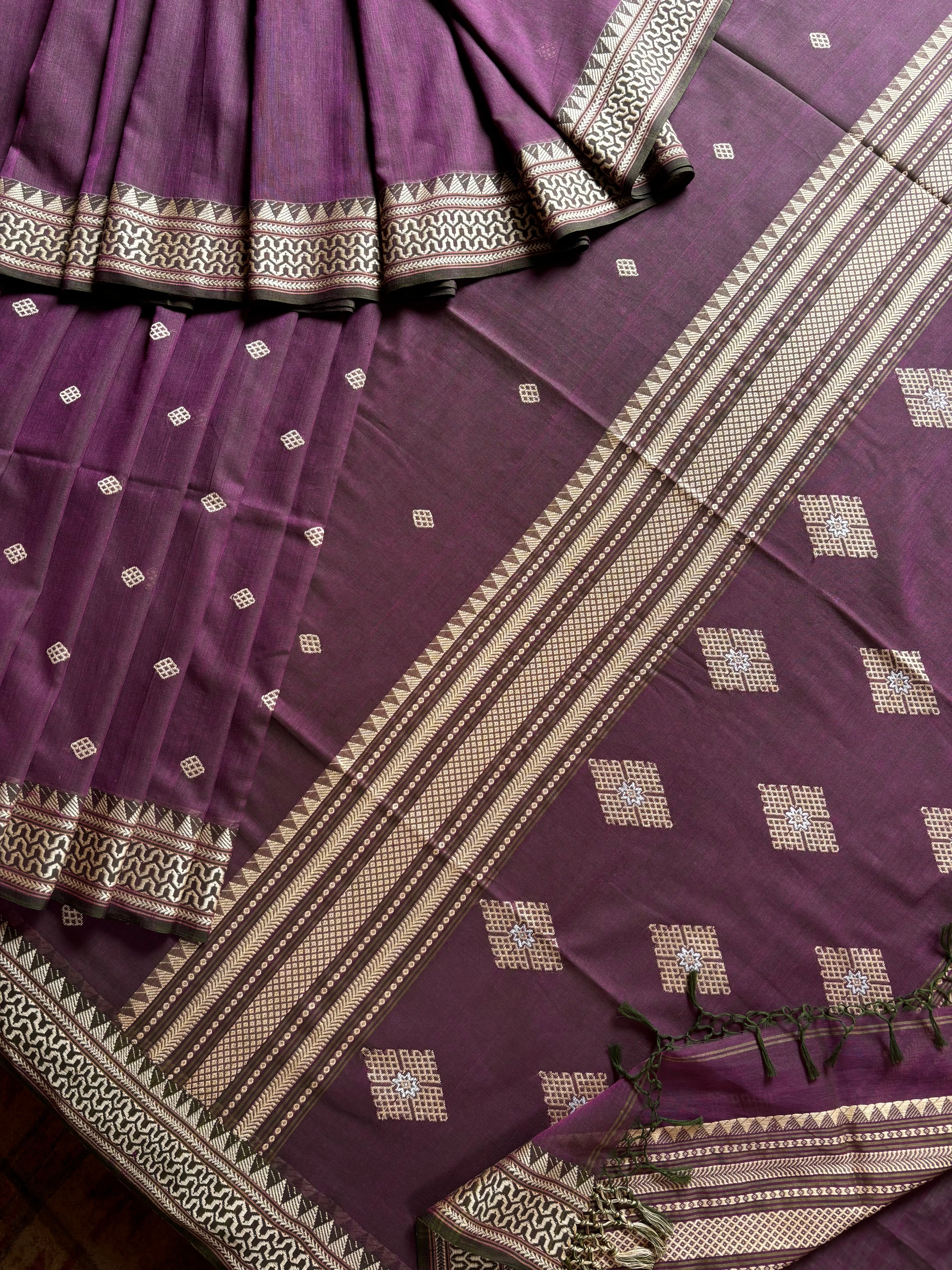Handwoven Pink Green Mixed Colour Phulia Cotton Saree