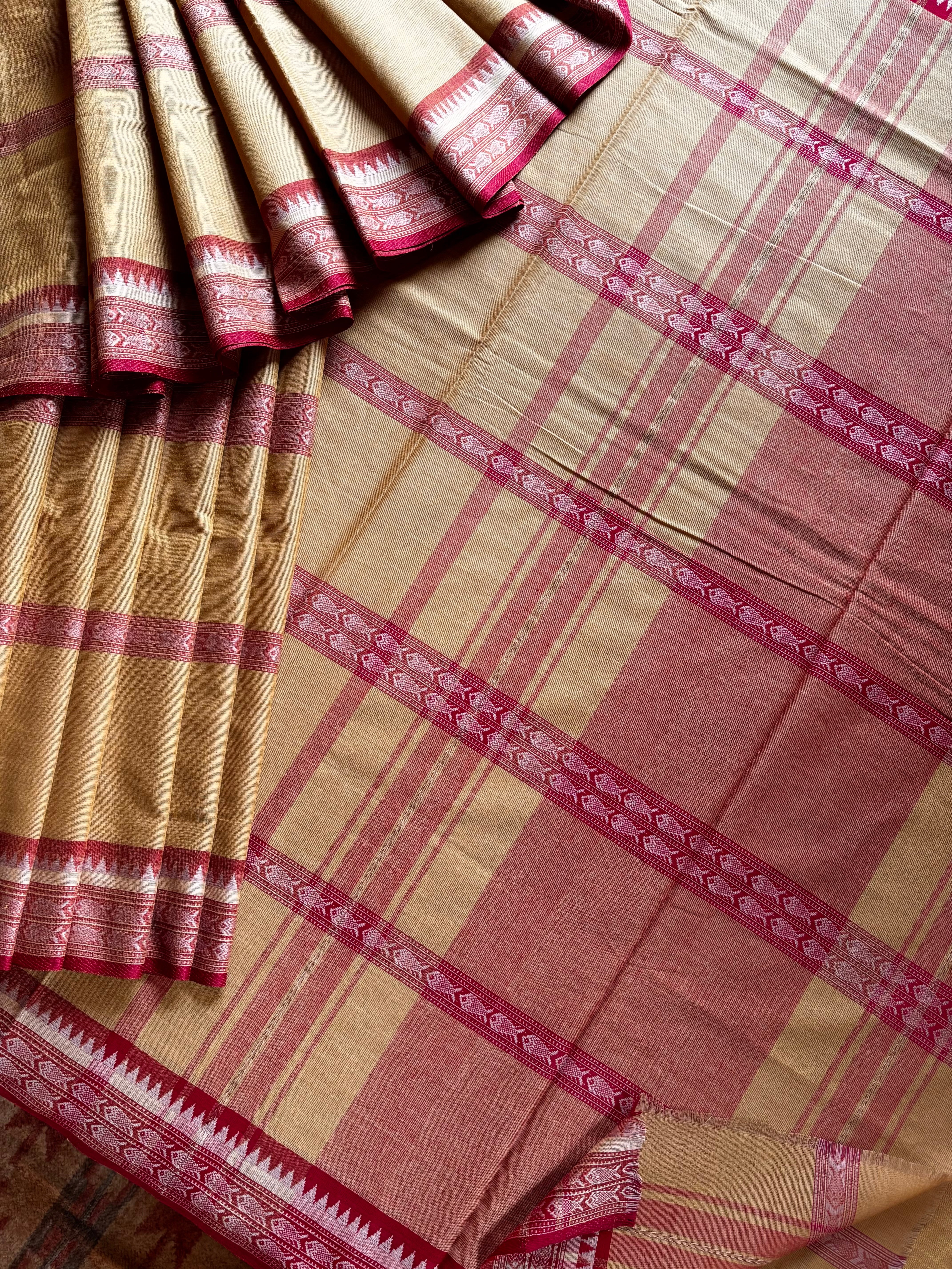 Handwoven Beige Red Pure Cotton Saree