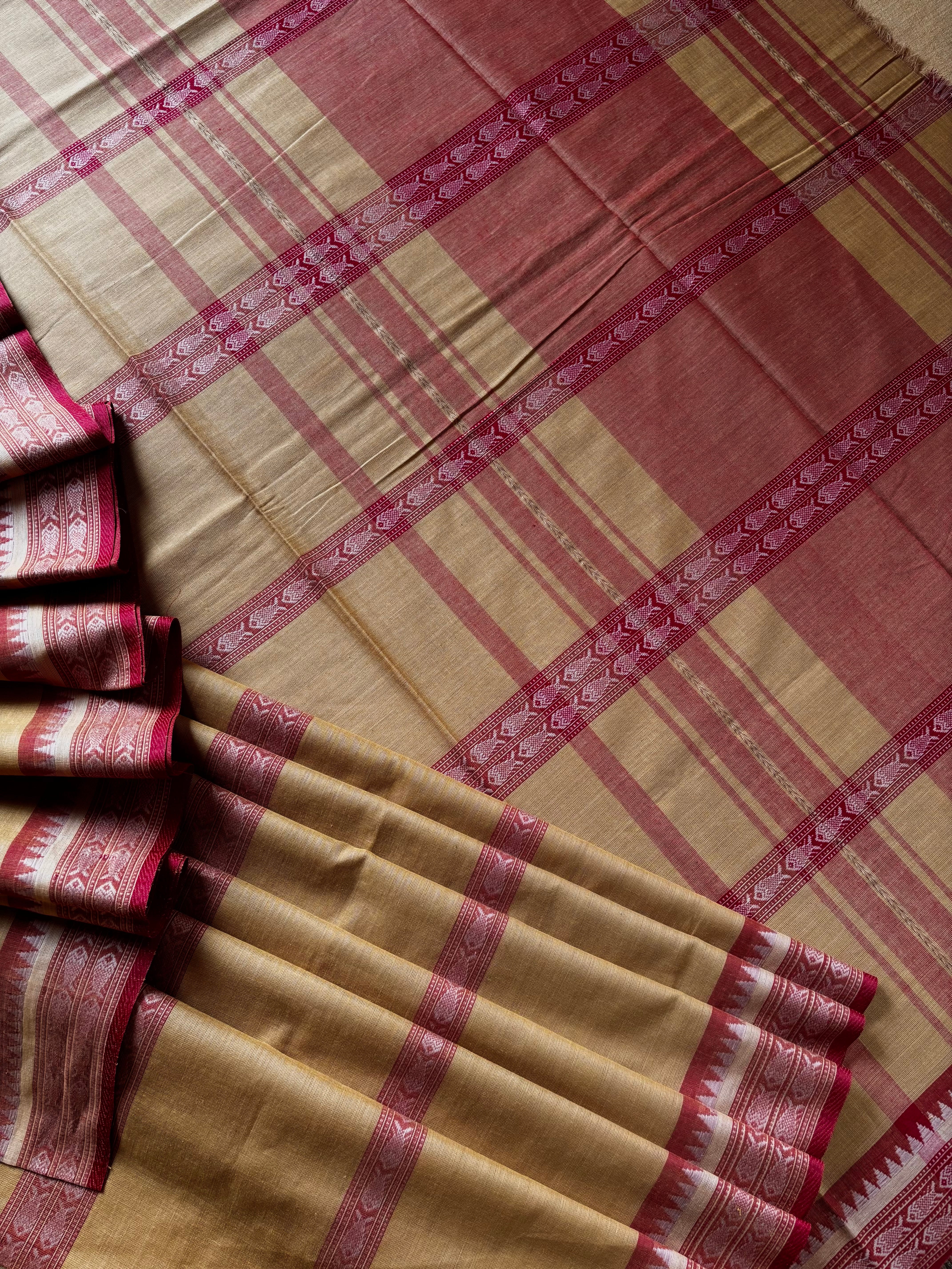 Handwoven Beige Red Pure Cotton Saree