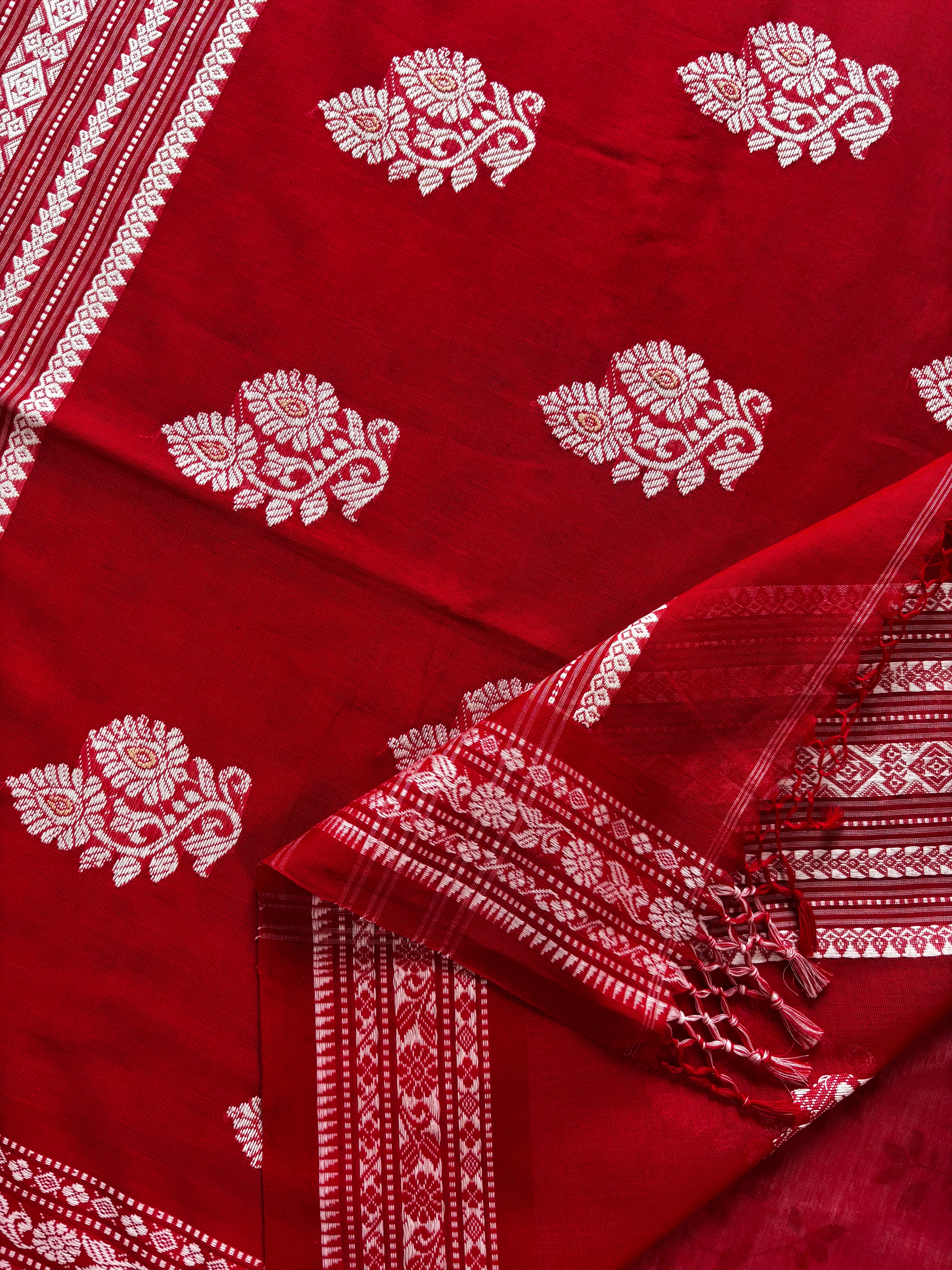 Handwoven Red Colour Phulia Cotton Saree
