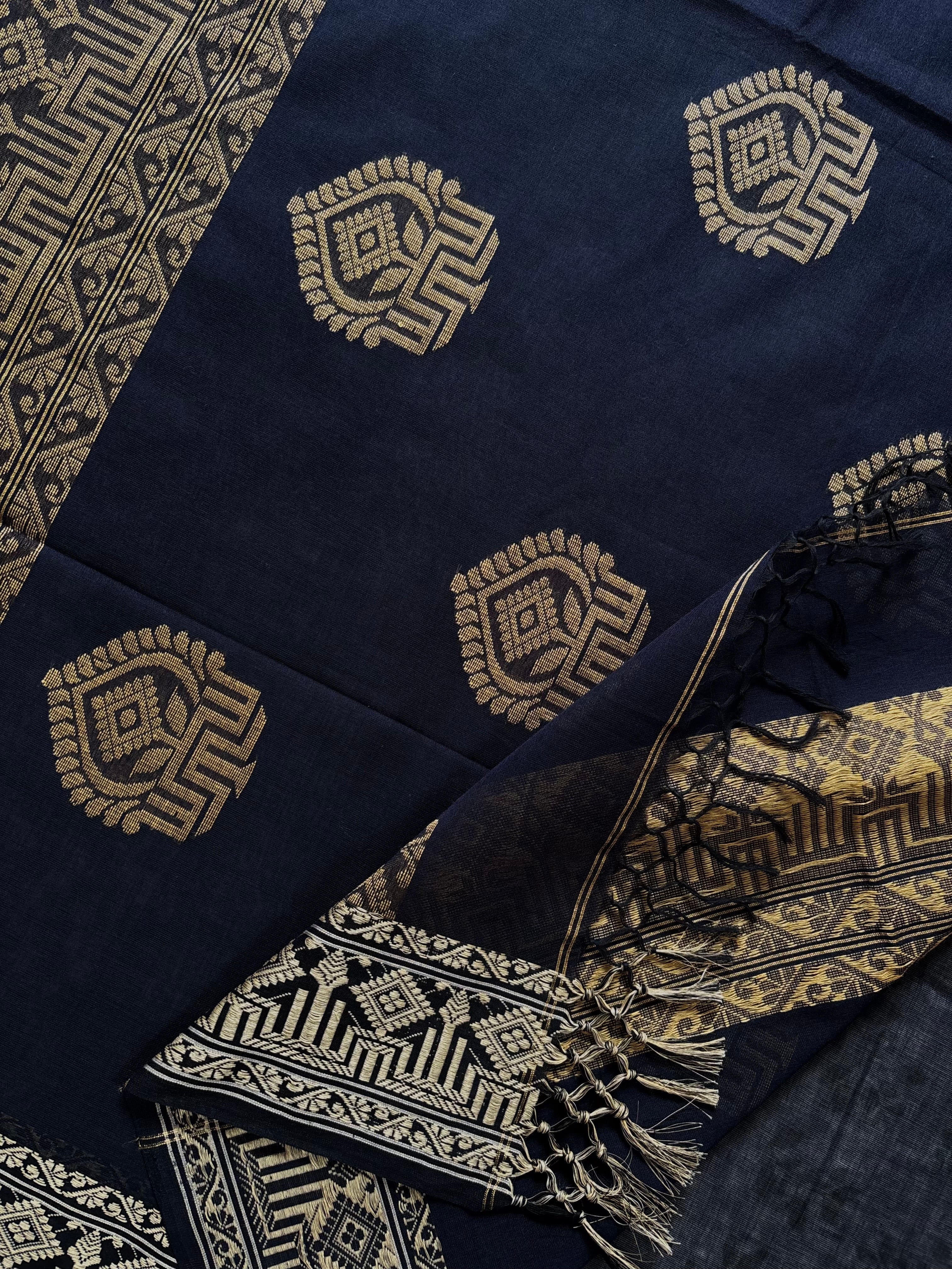 Handwoven Navy Colour Phulia Cotton Saree