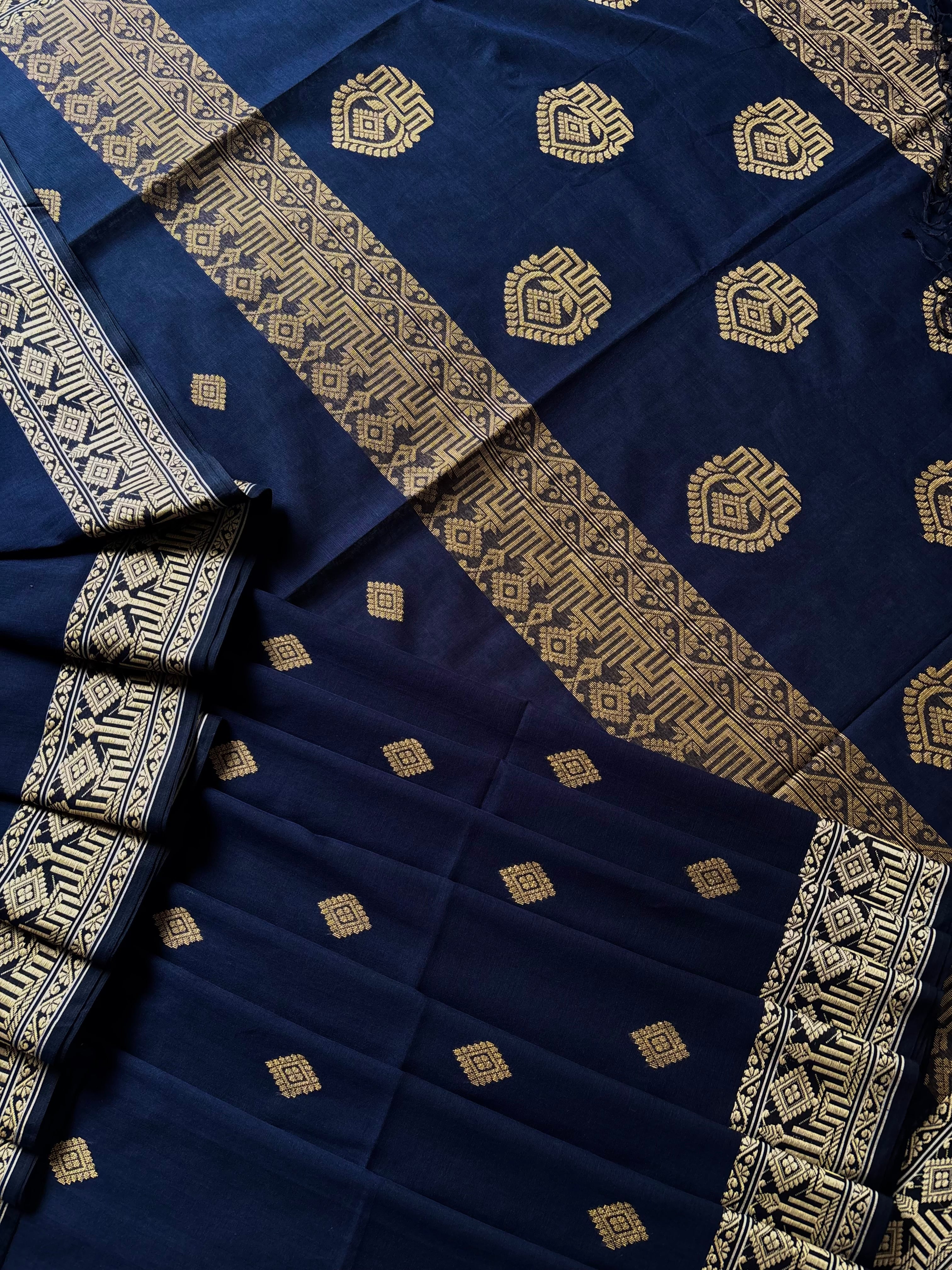 Handwoven Navy Colour Phulia Cotton Saree