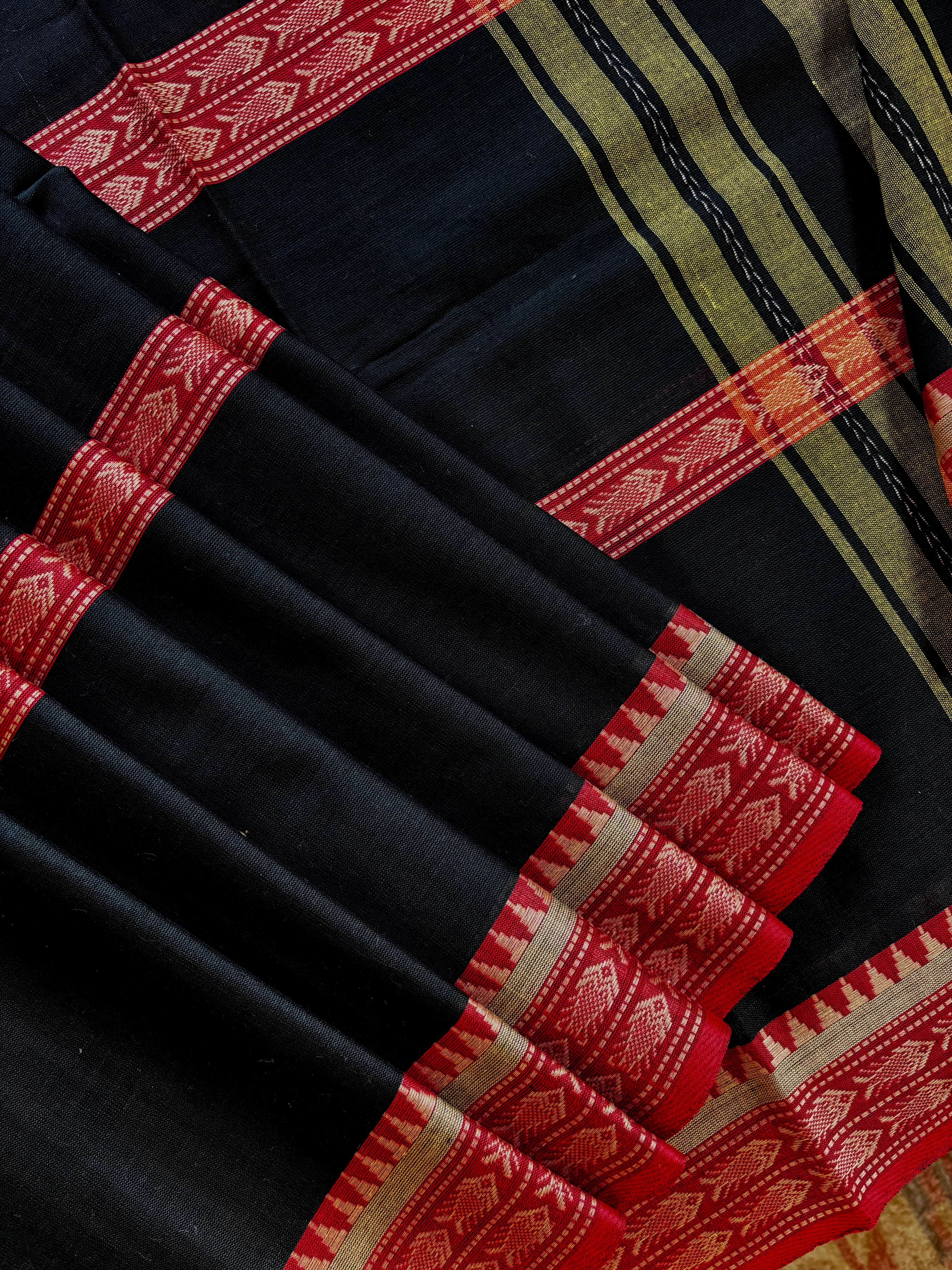 Handwoven Black Red Pure Cotton Saree