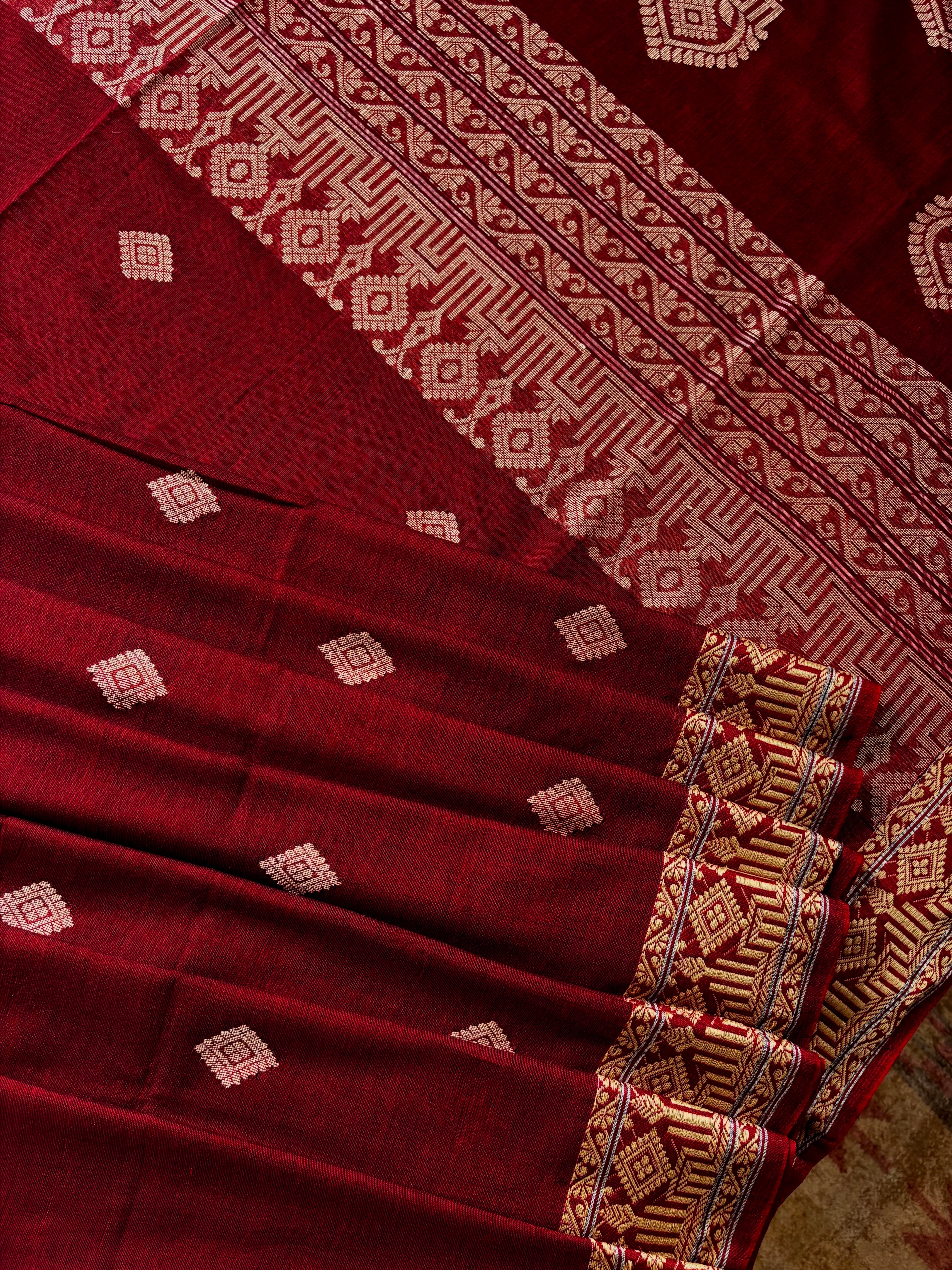 Handwoven Reddish Maroon Colour Phulia Cotton Saree