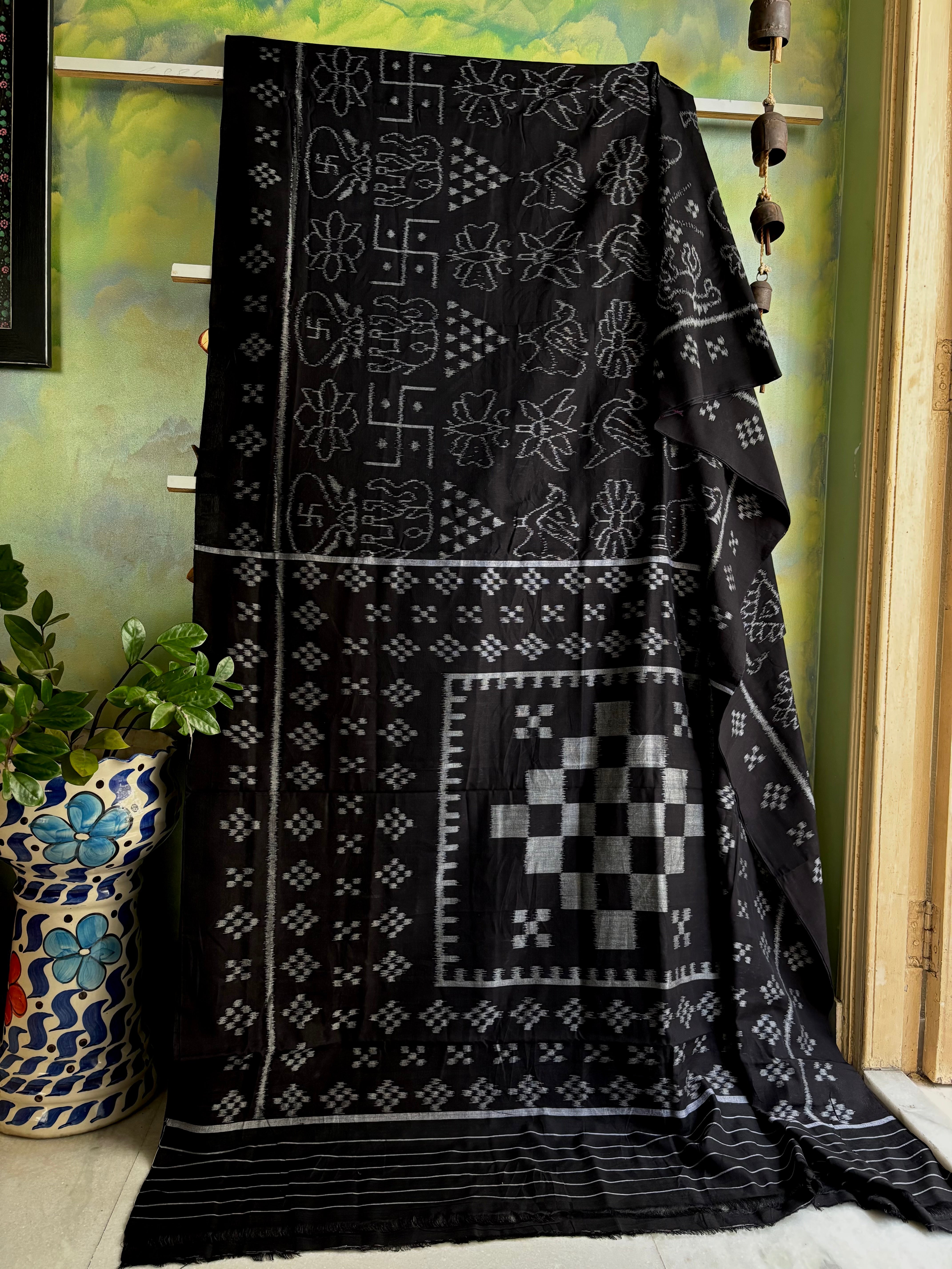 Handwoven Black Odisha Ikkat Saree