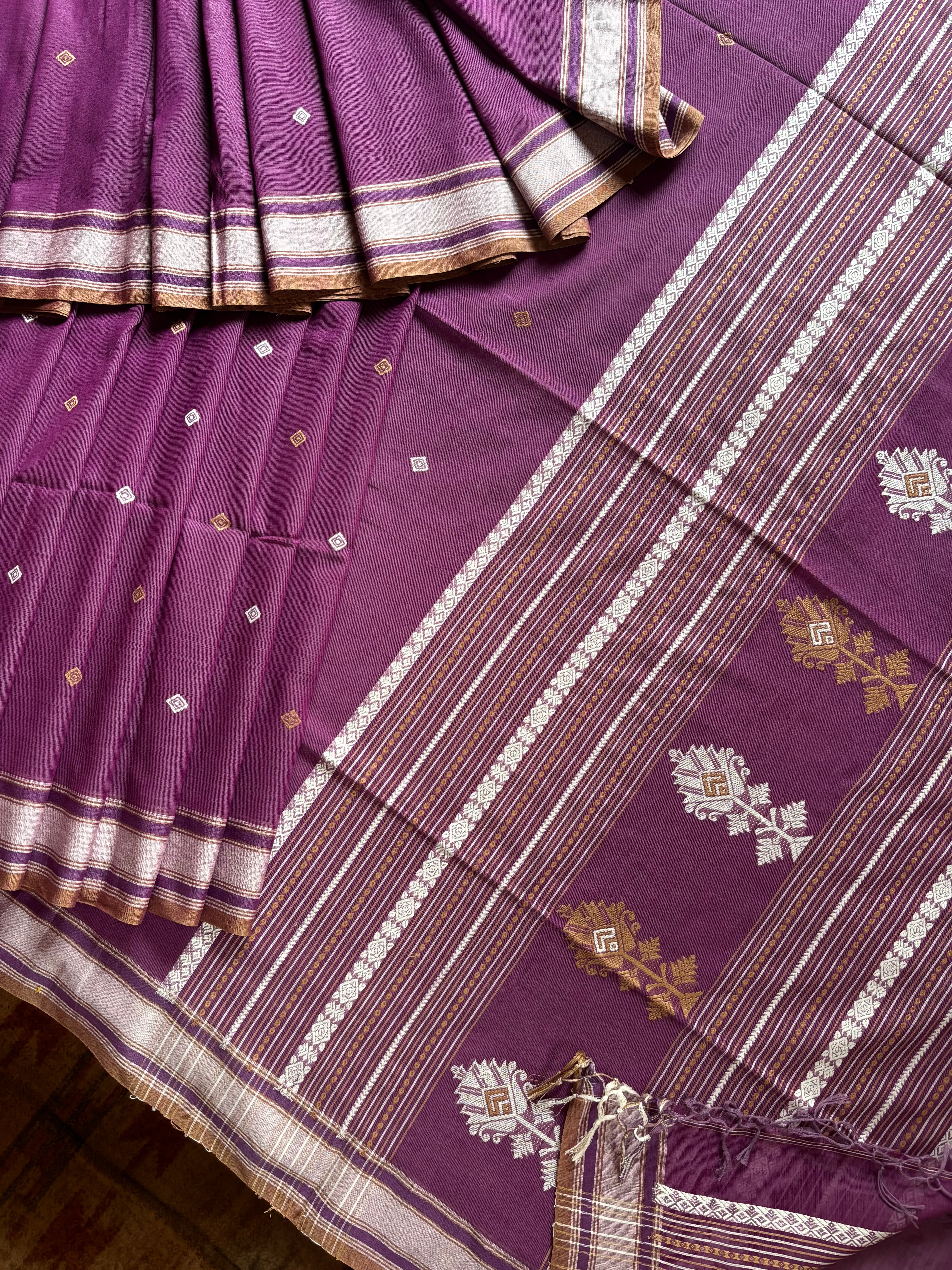 Habdwoven Light Purple Colour Phulia Cotton Saree