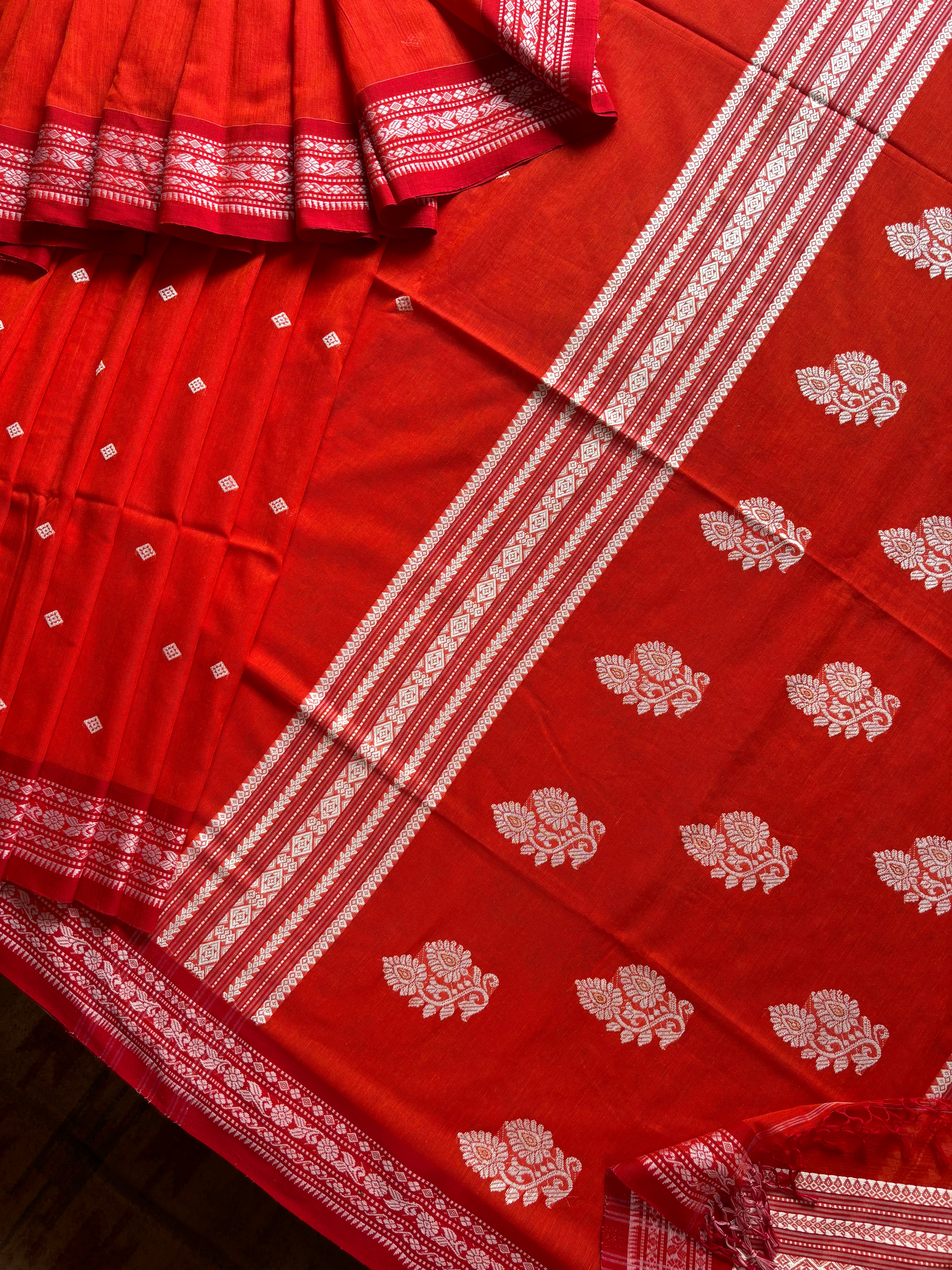 Handwoven Orange Colour Phulia Cotton Saree