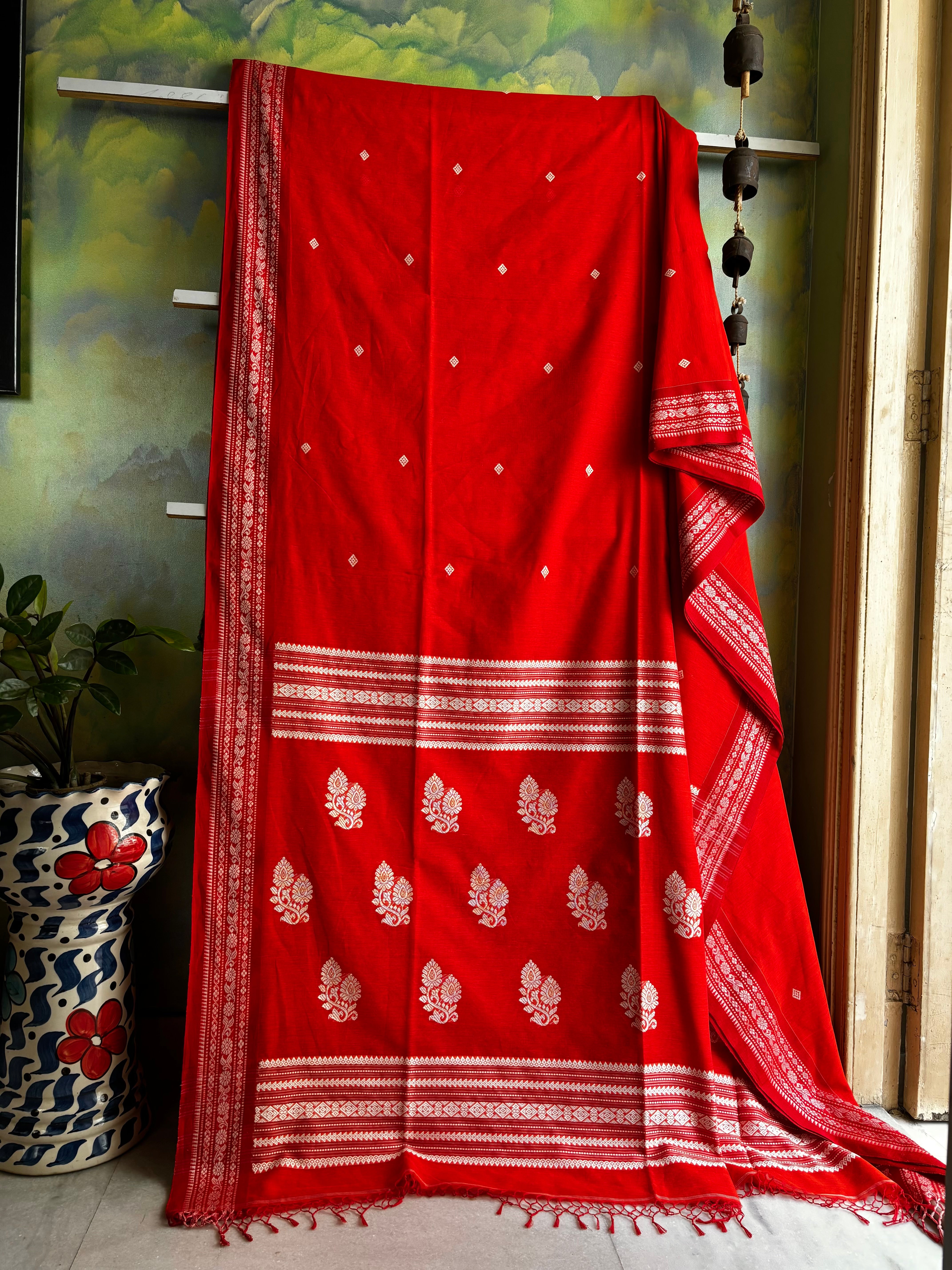 Handwoven Orange Colour Phulia Cotton Saree