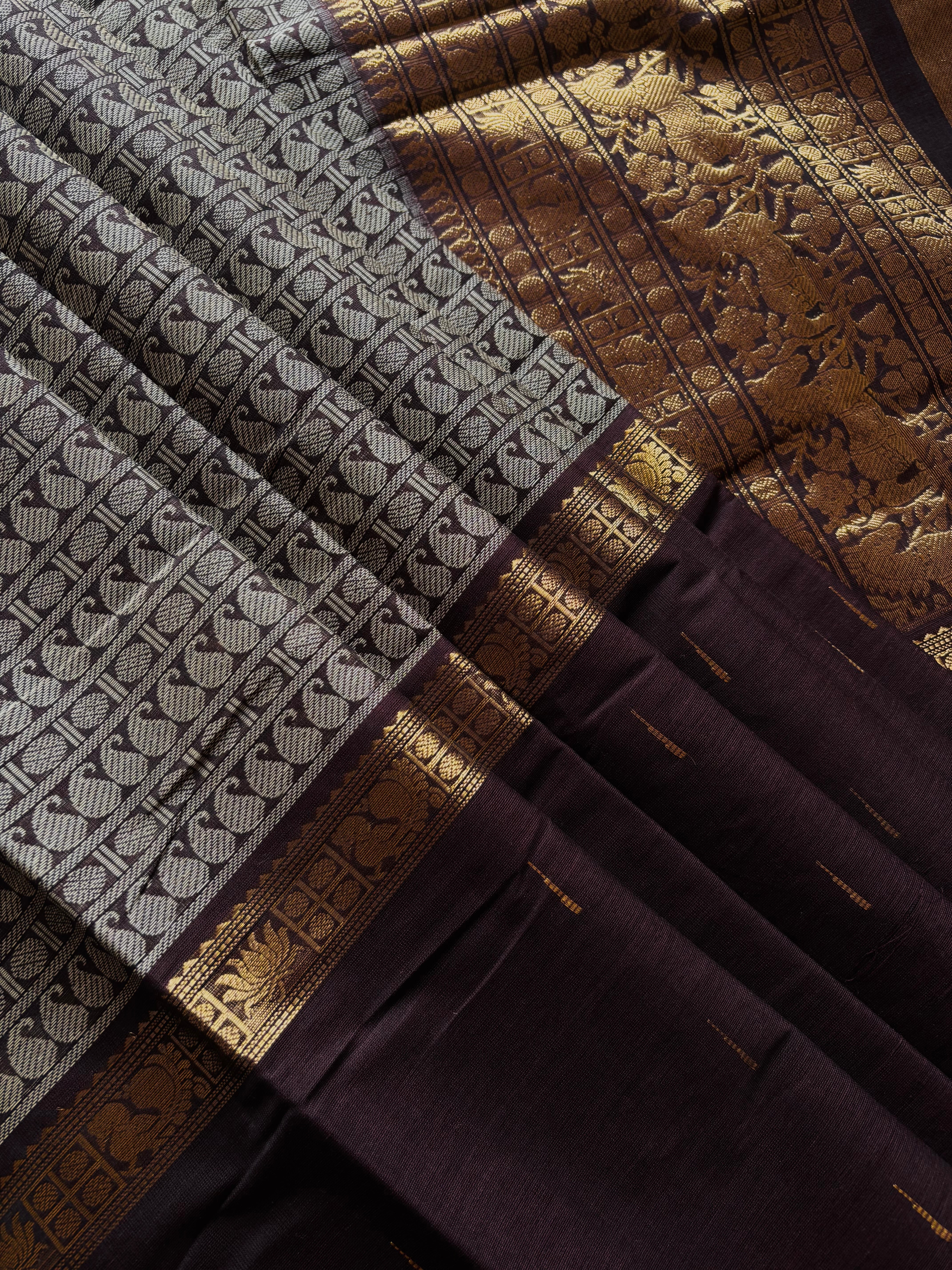 Handwoven Plum Chocolate Colour Kanchipuram Cotton Saree