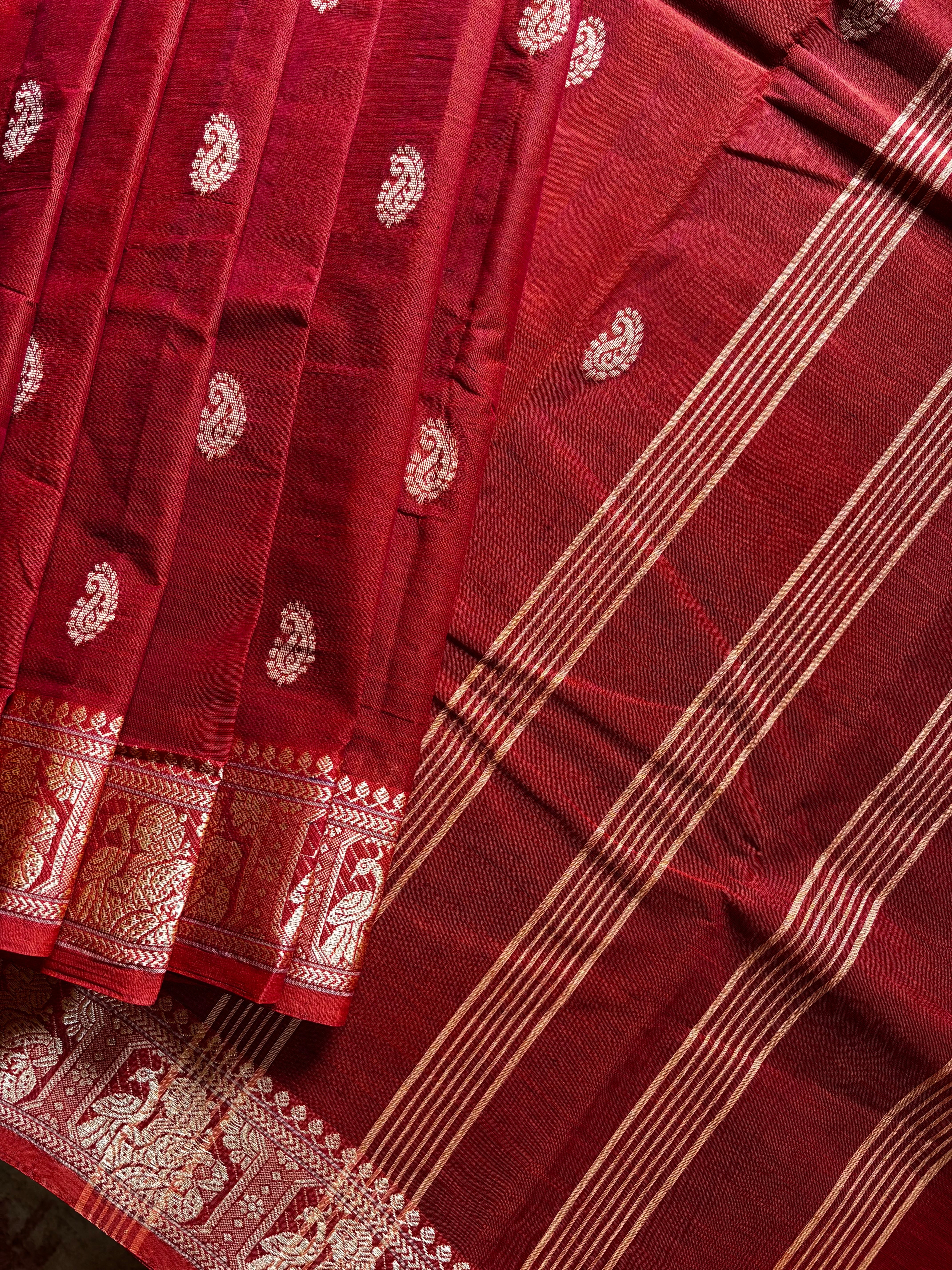 Handwoven Rust Colour Phulia Tangail Saree