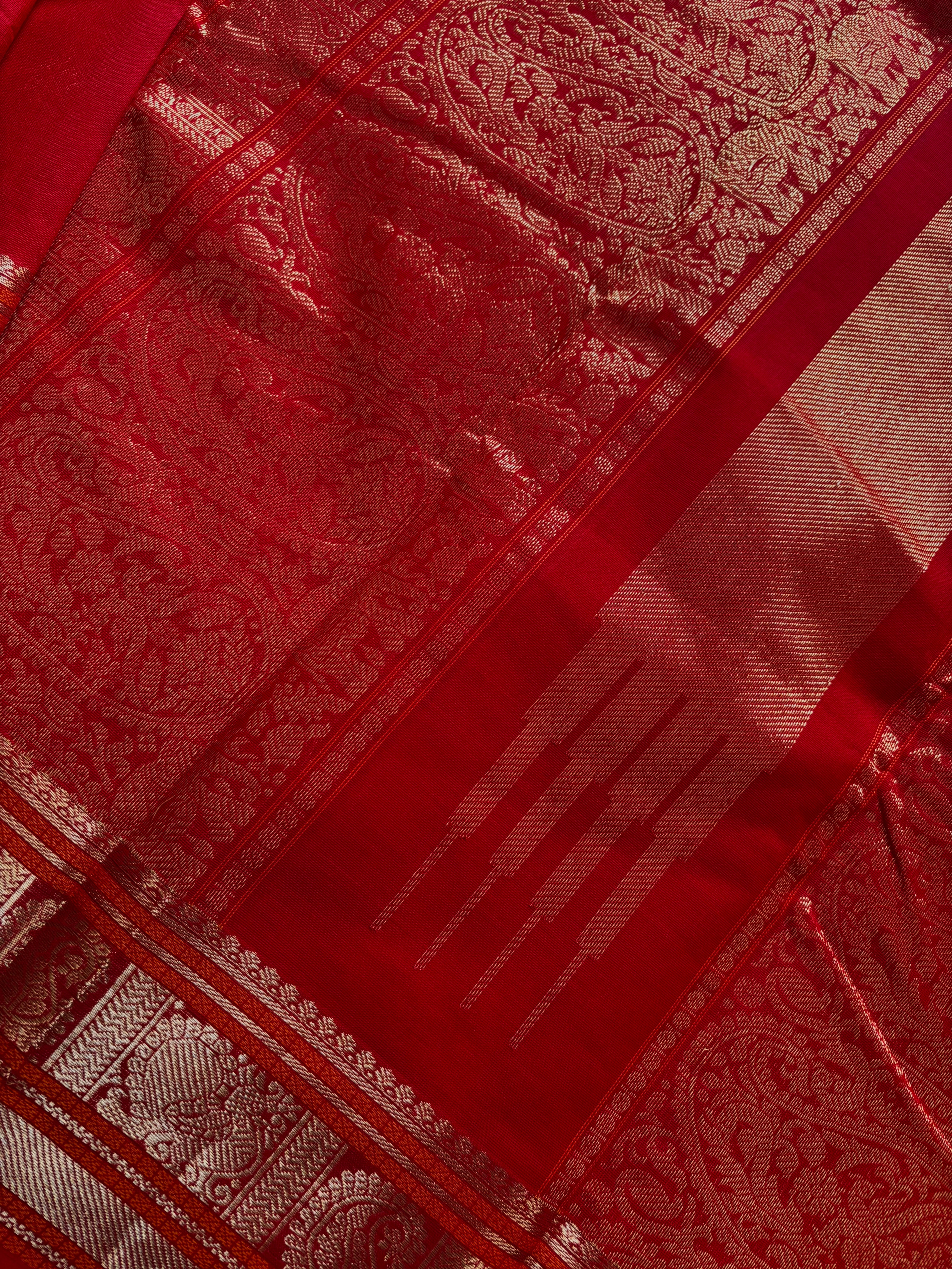 Handwoven Proper Red Colour Kanchipuram