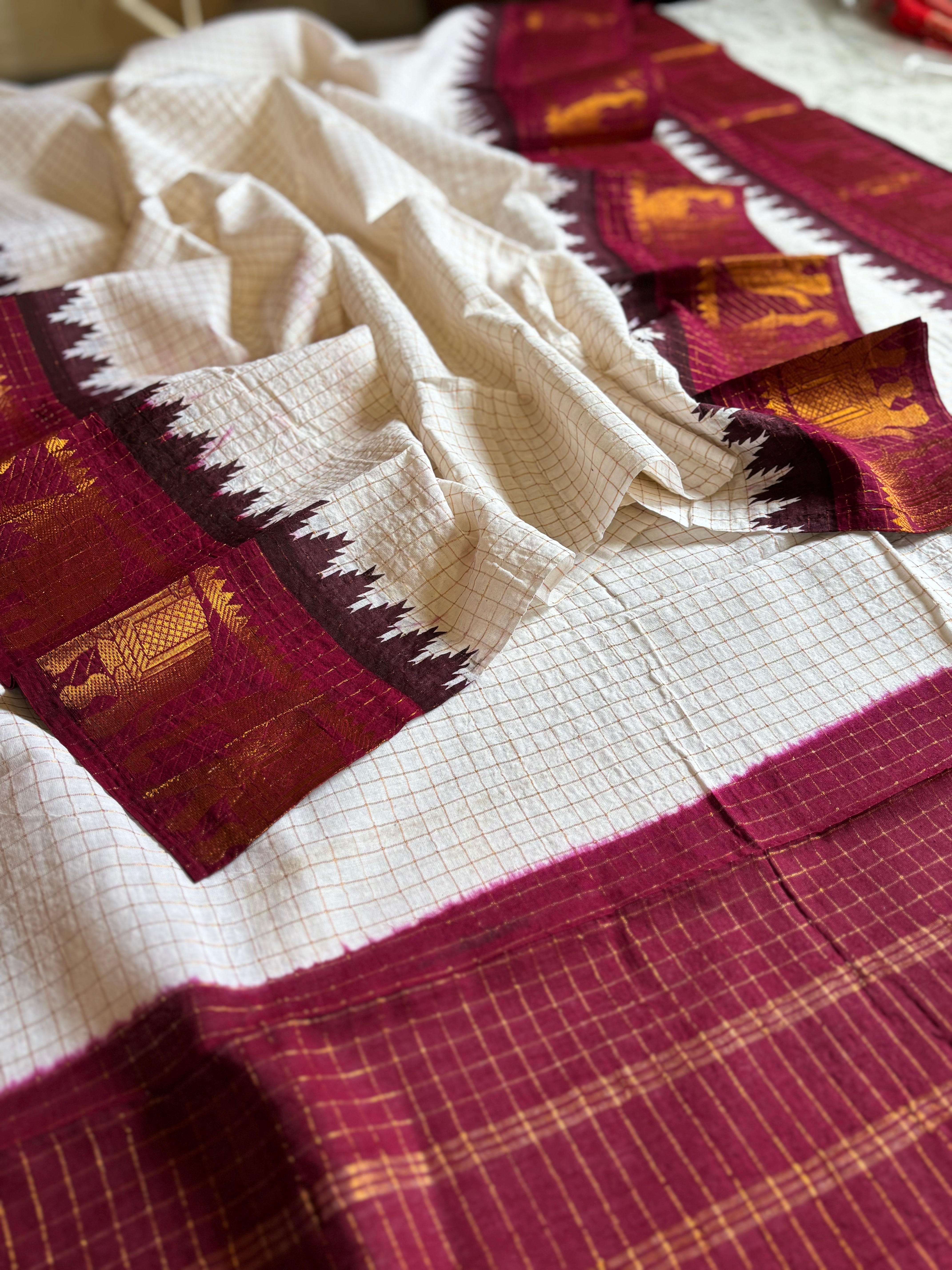 Madurai Sungudi White Cotton Saree