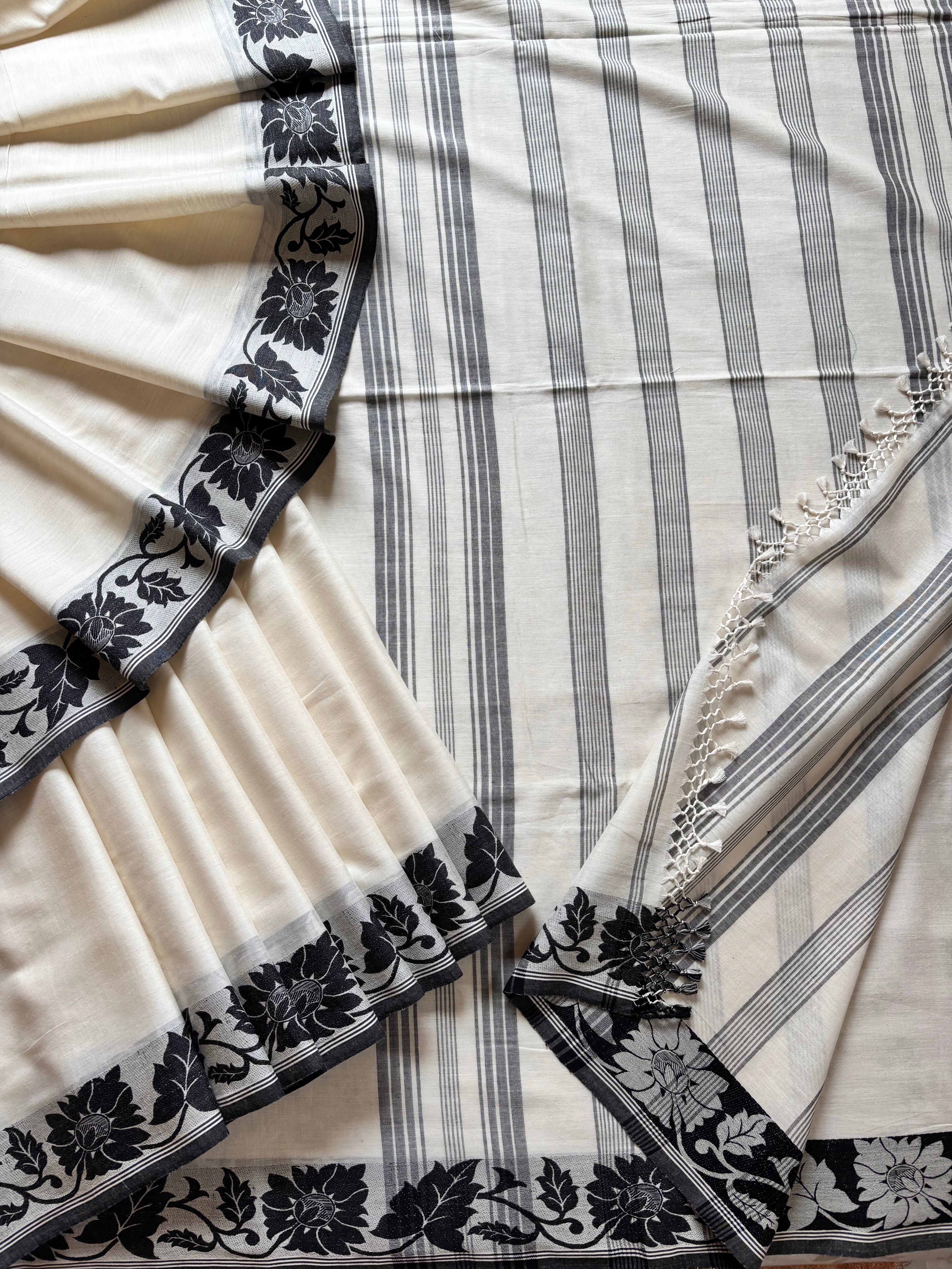 Handwoven Offwhite Black Phulia Cotton Saree