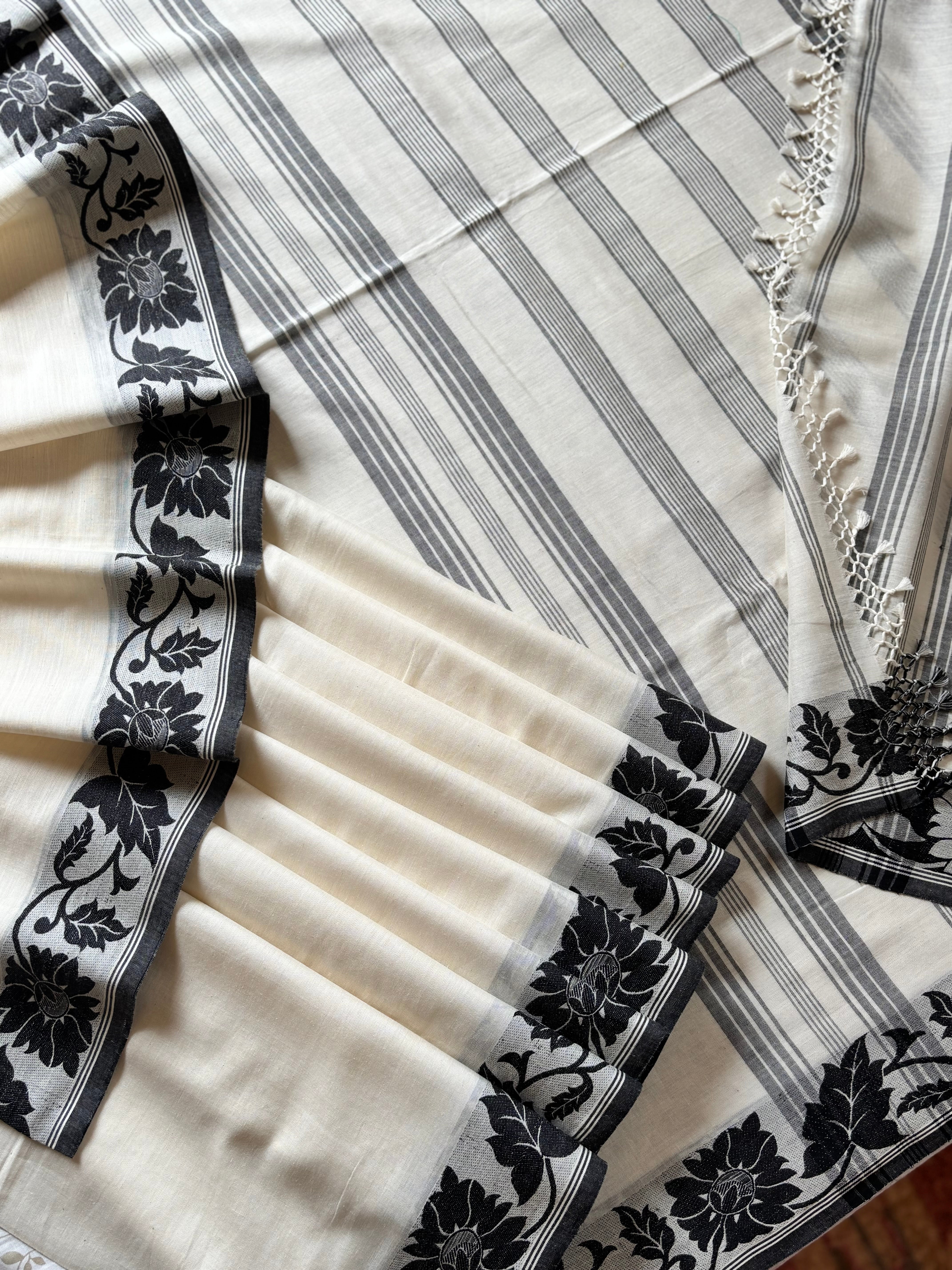 Handwoven Offwhite Black Phulia Cotton Saree