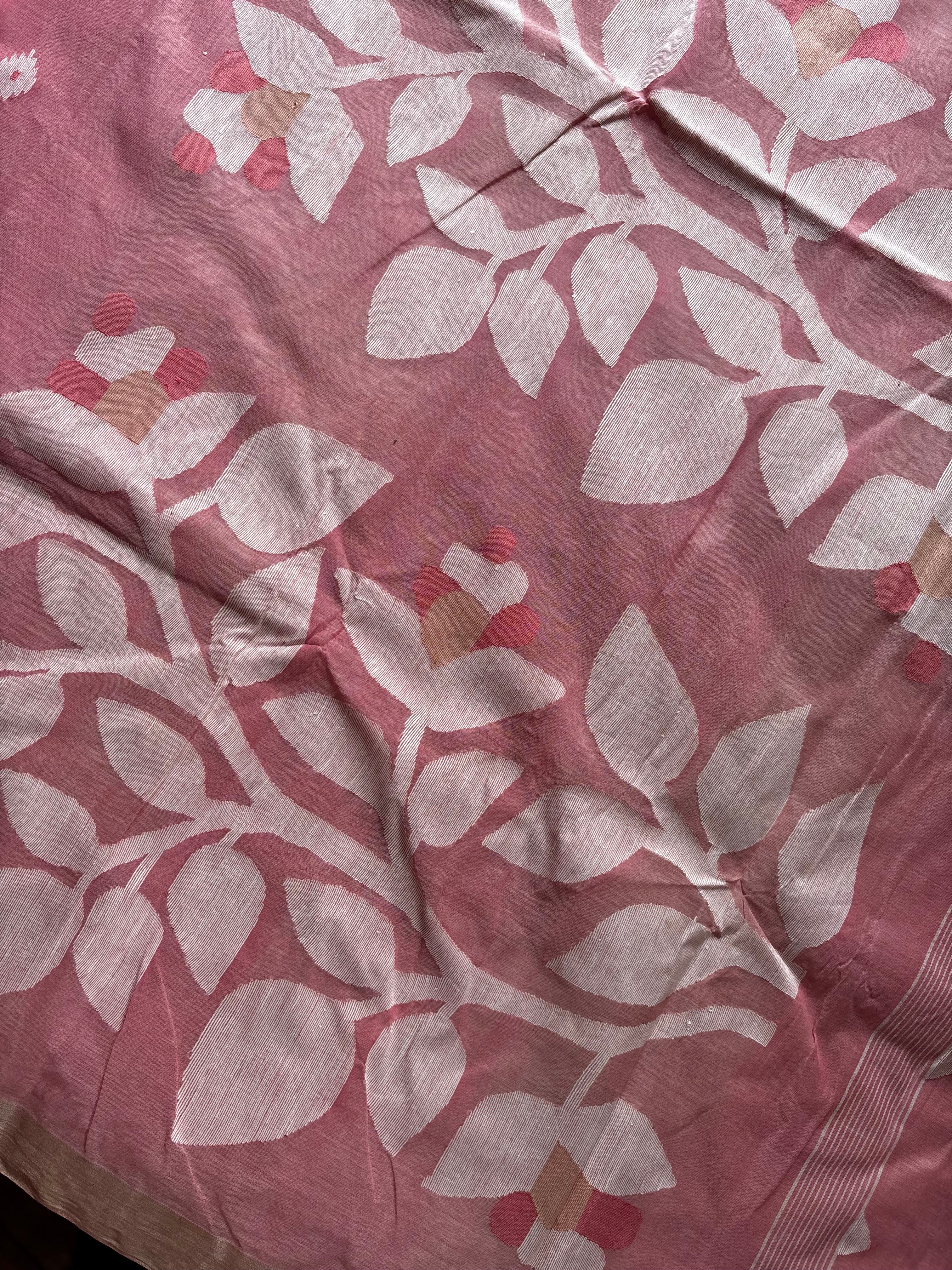 Handwoven Light Pink Colour Cotton Jamdani Saree