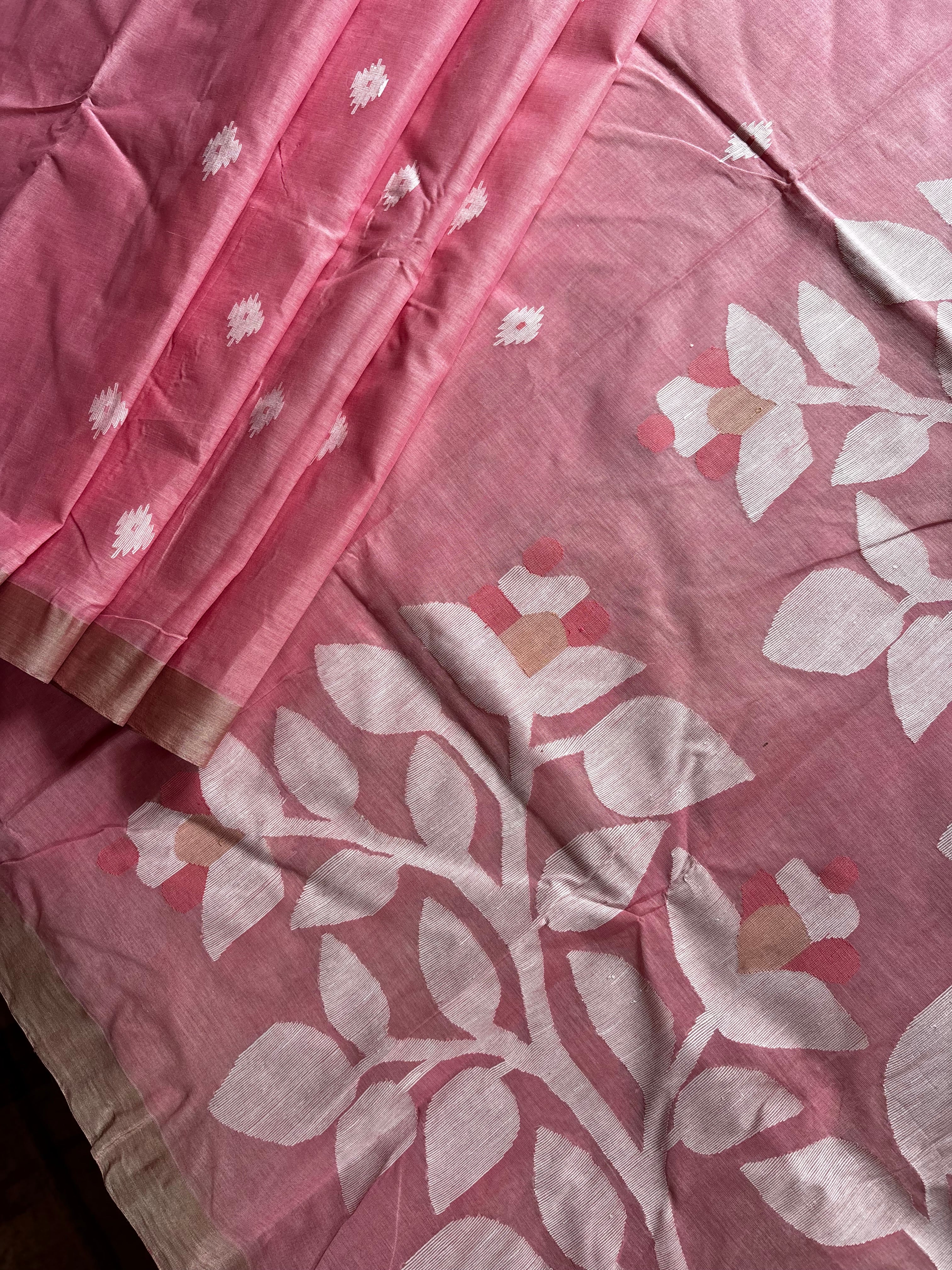 Handwoven Light Pink Colour Cotton Jamdani Saree