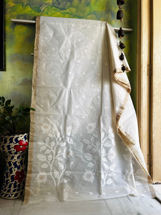 Handwoven White Colour Cotton Jamdani Saree