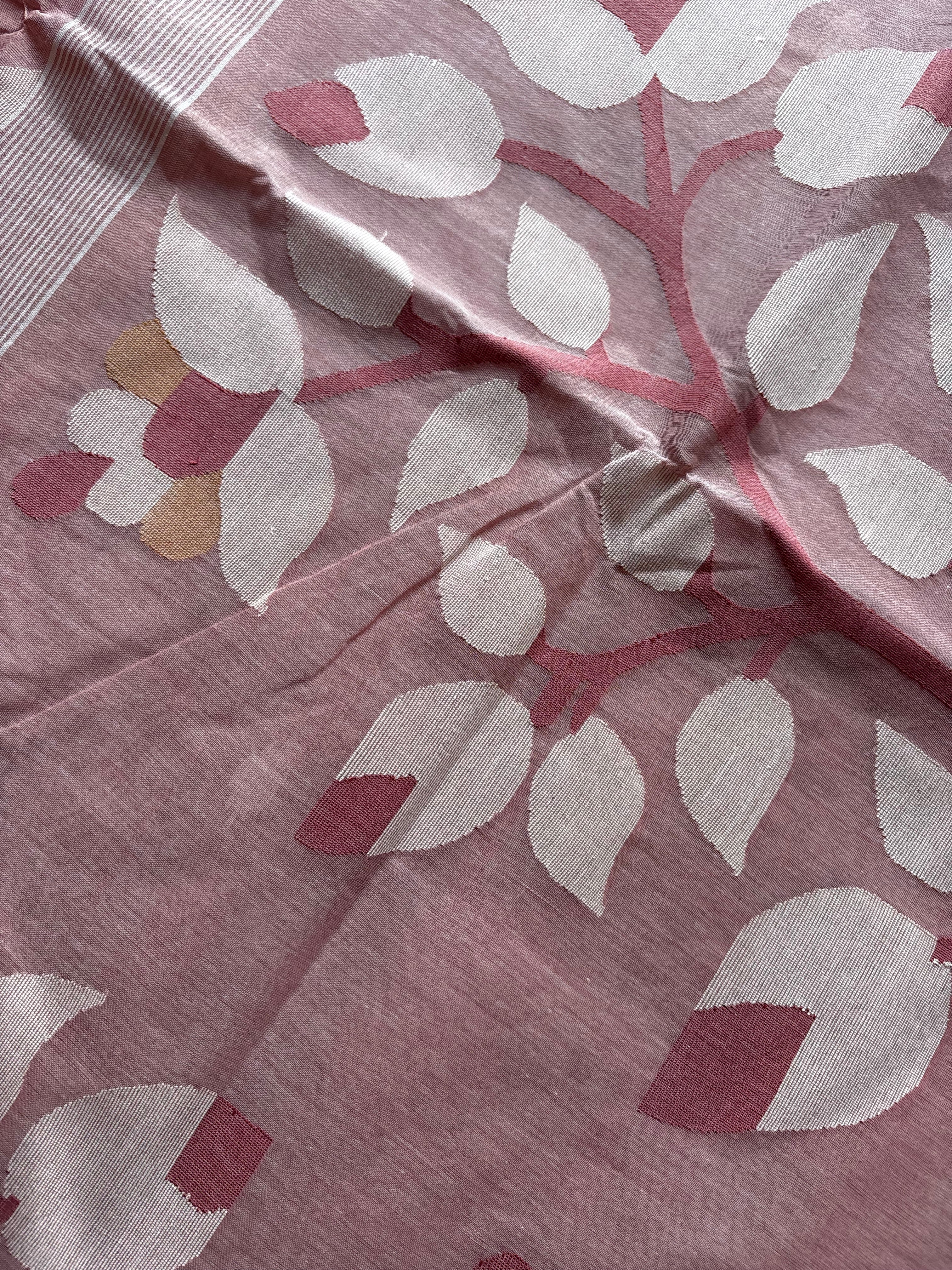 Handwoven Dusty Pink Colour Cotton Jamdani Saree