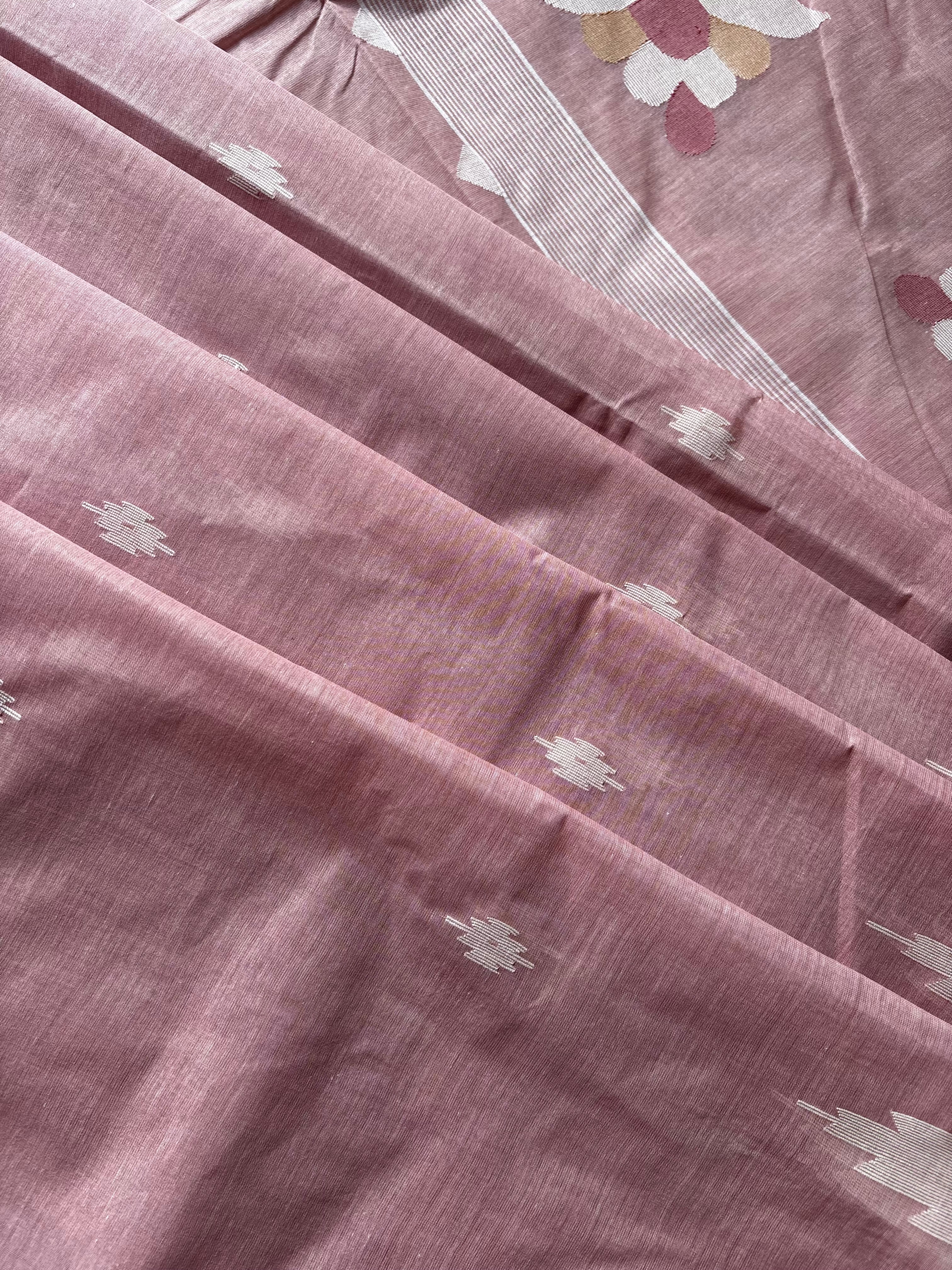 Handwoven Dusty Pink Colour Cotton Jamdani Saree