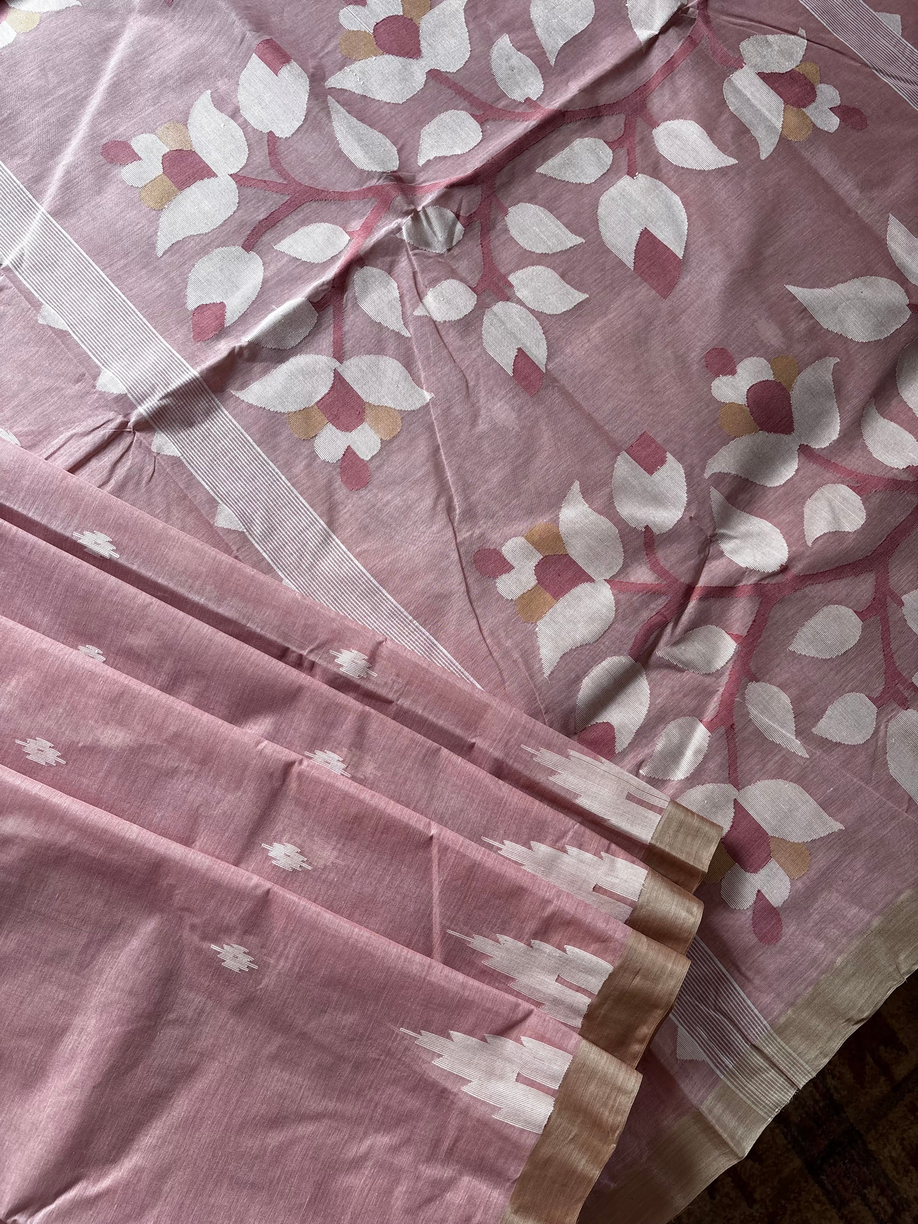 Handwoven Dusty Pink Colour Cotton Jamdani Saree