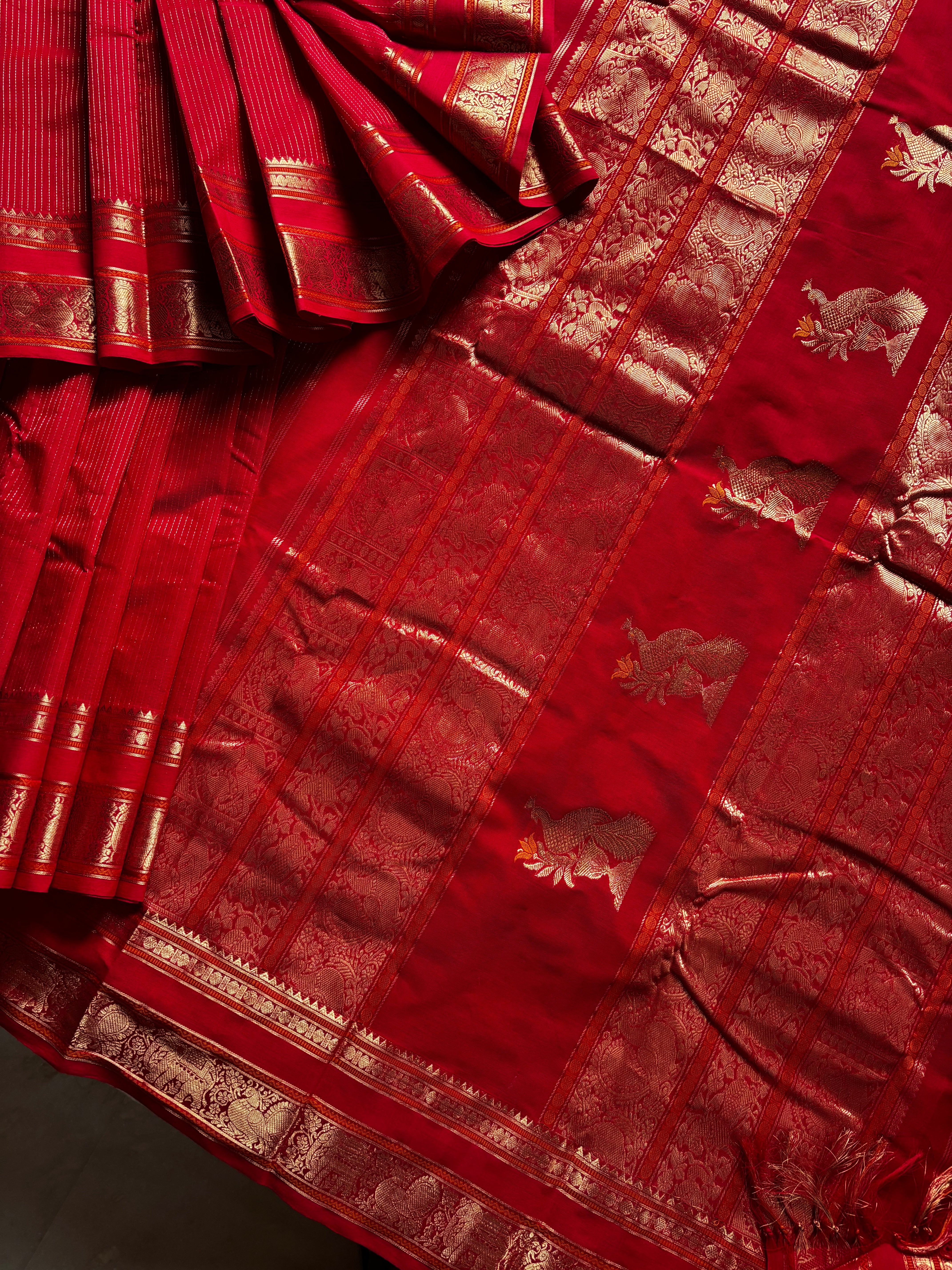 Handwoven Red Colour Kanchipuram Cotton Saree