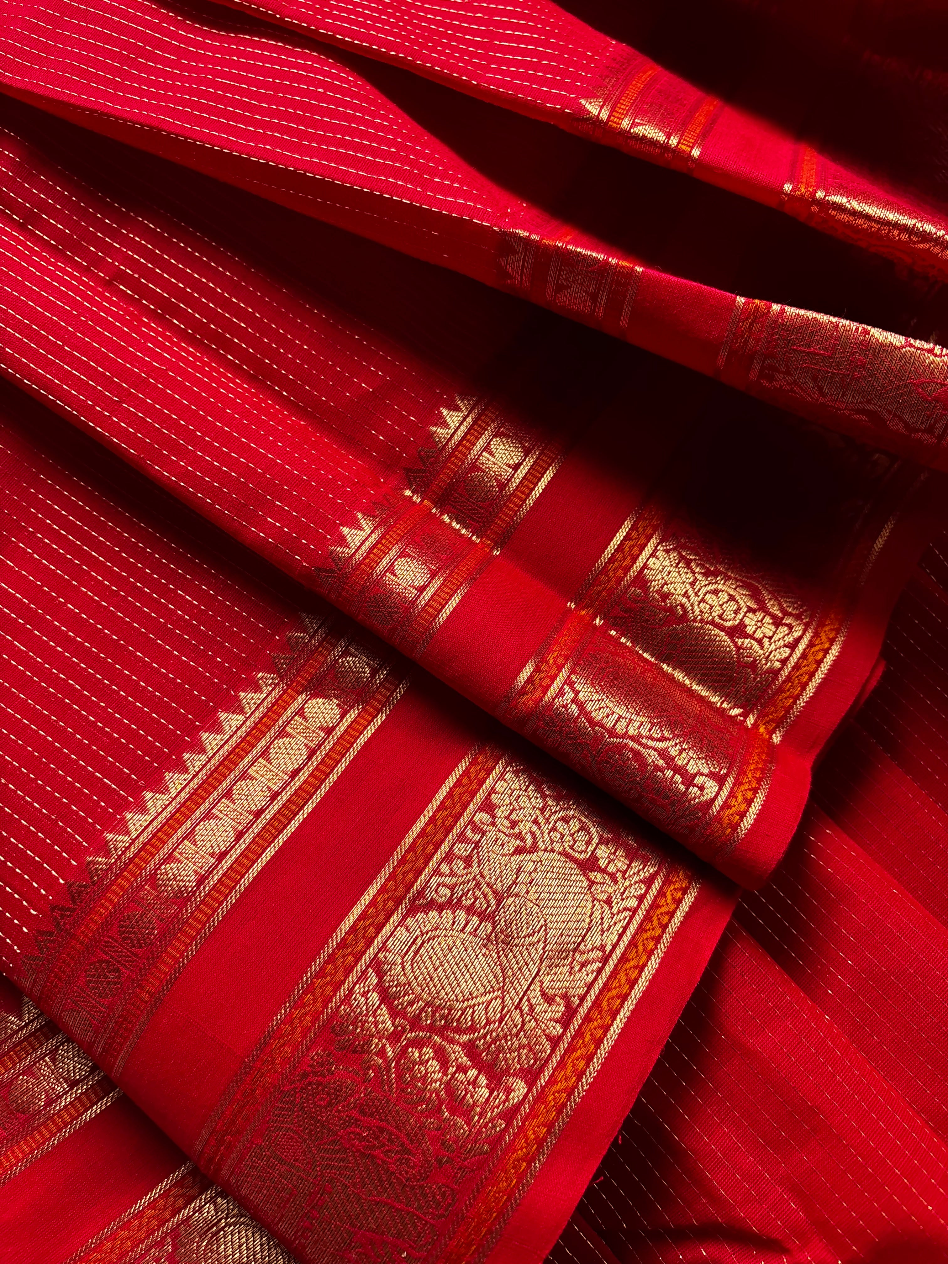Handwoven Red Colour Kanchipuram Cotton Saree