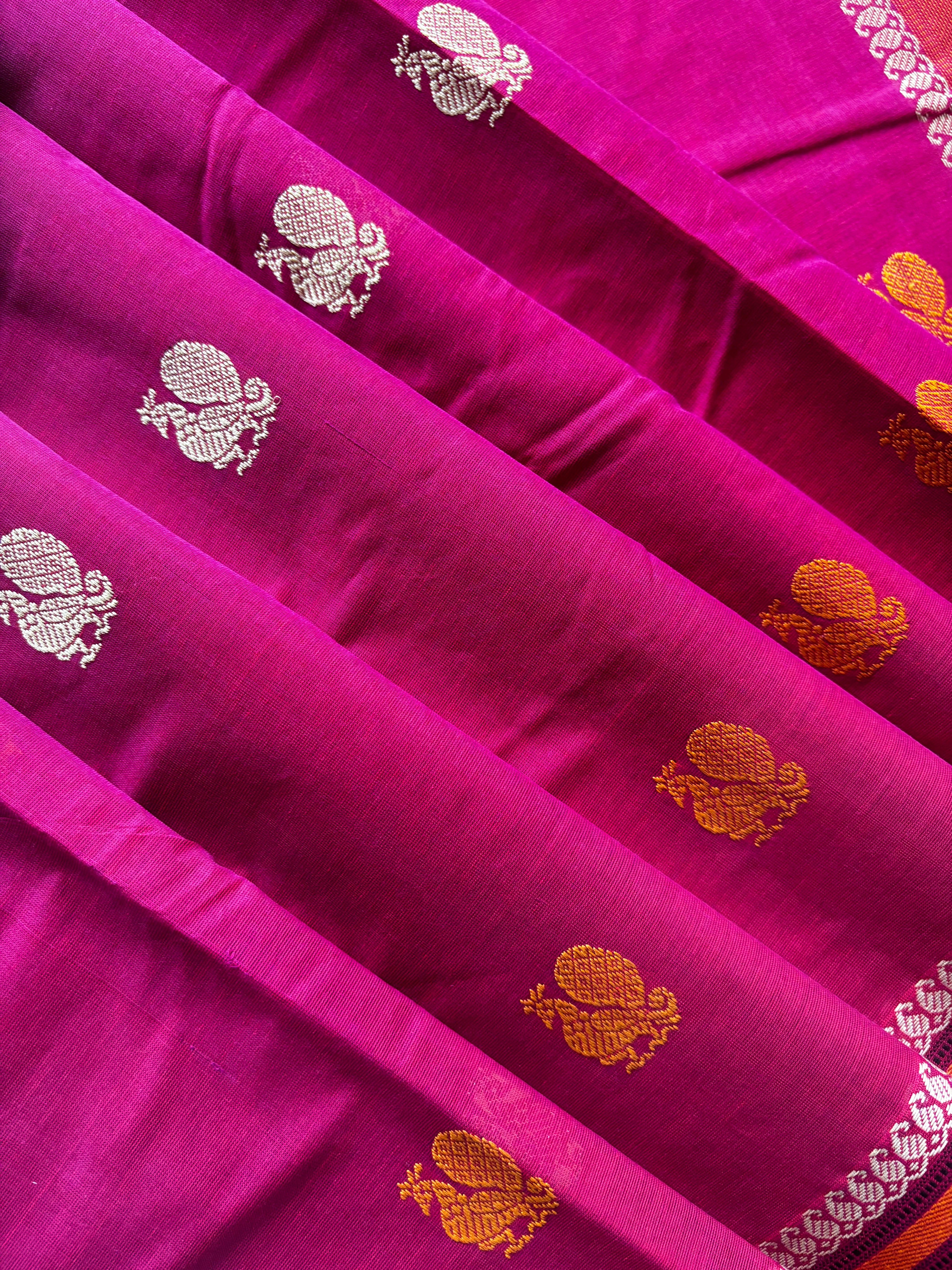 Handwoven Red Blue Mixed Toned Kanchipuram Cotton Saree