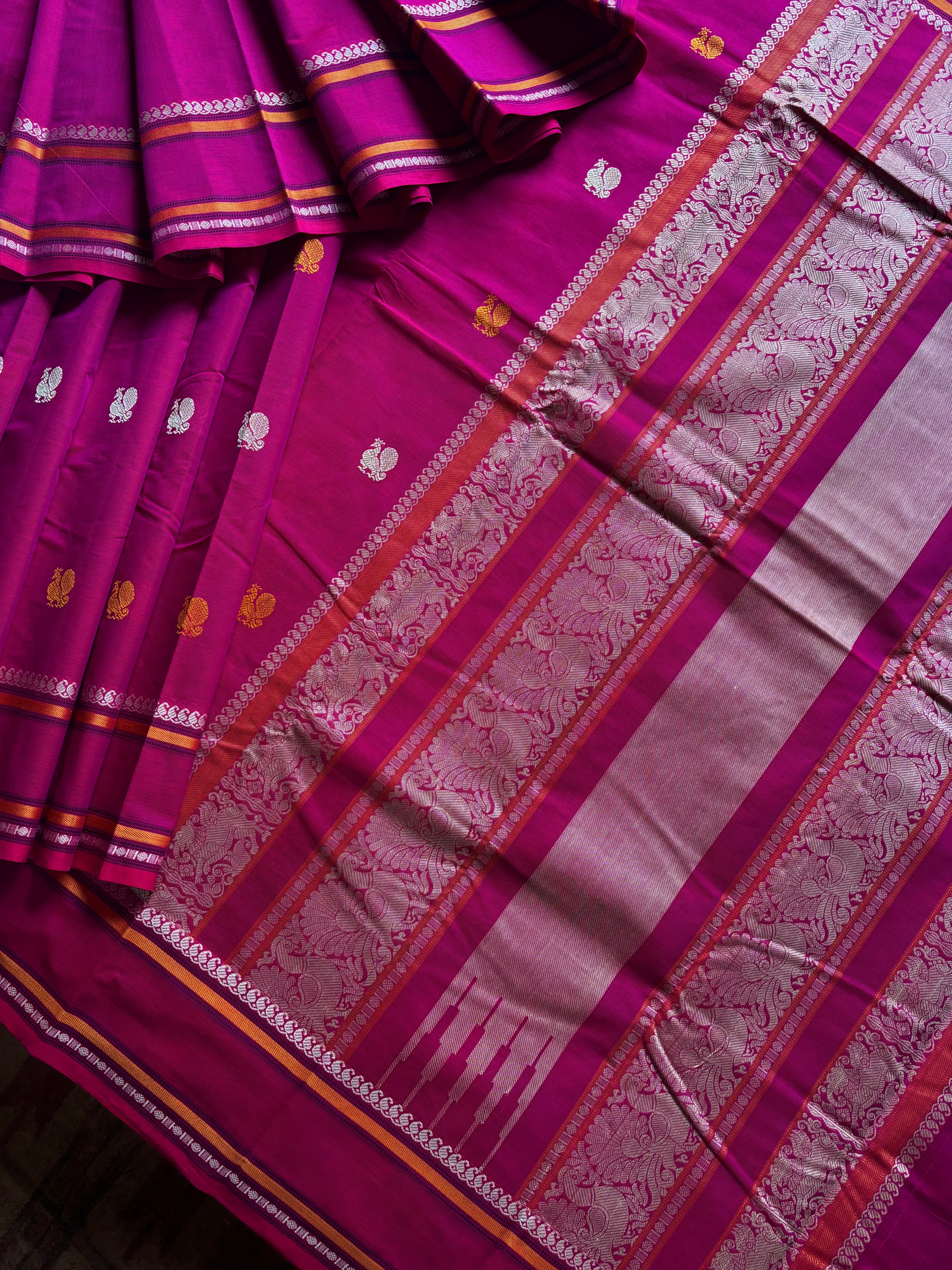 Handwoven Red Blue Mixed Toned Kanchipuram Cotton Saree