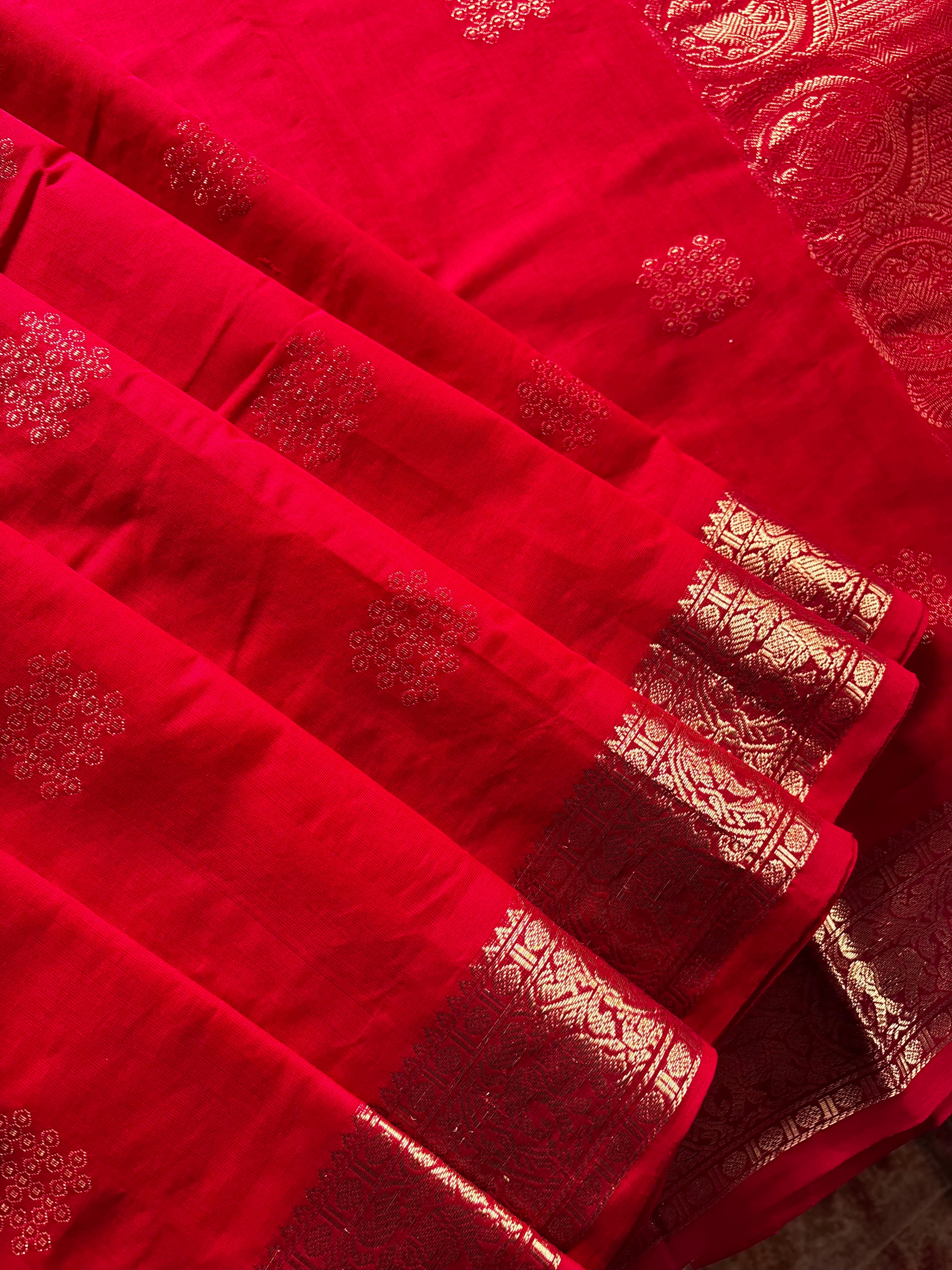 Handwoven Red Colour Kanchipuram Cotton Saree