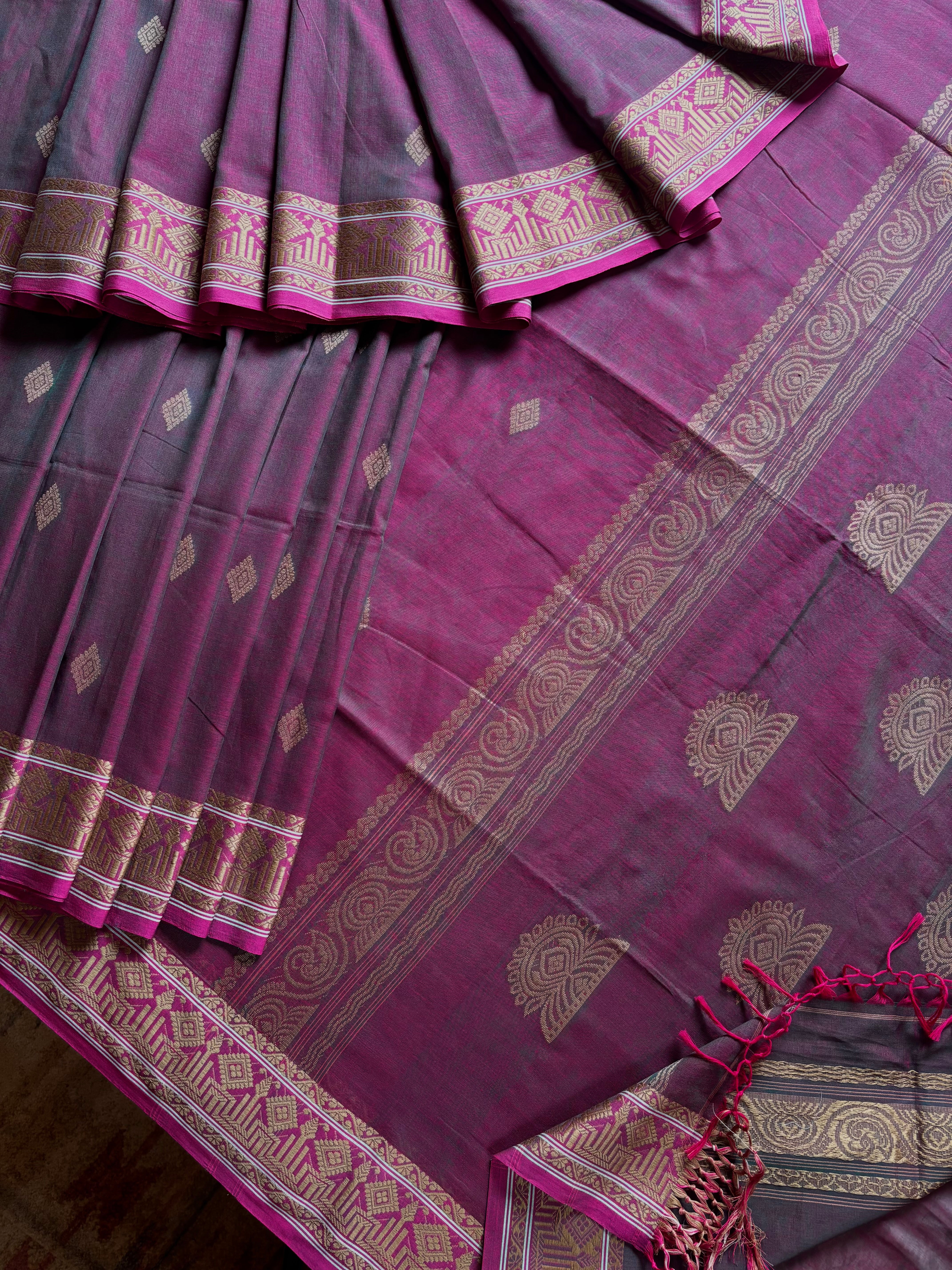 Handwoven Dual Toned Purple Colour Phulia Cotton Saree