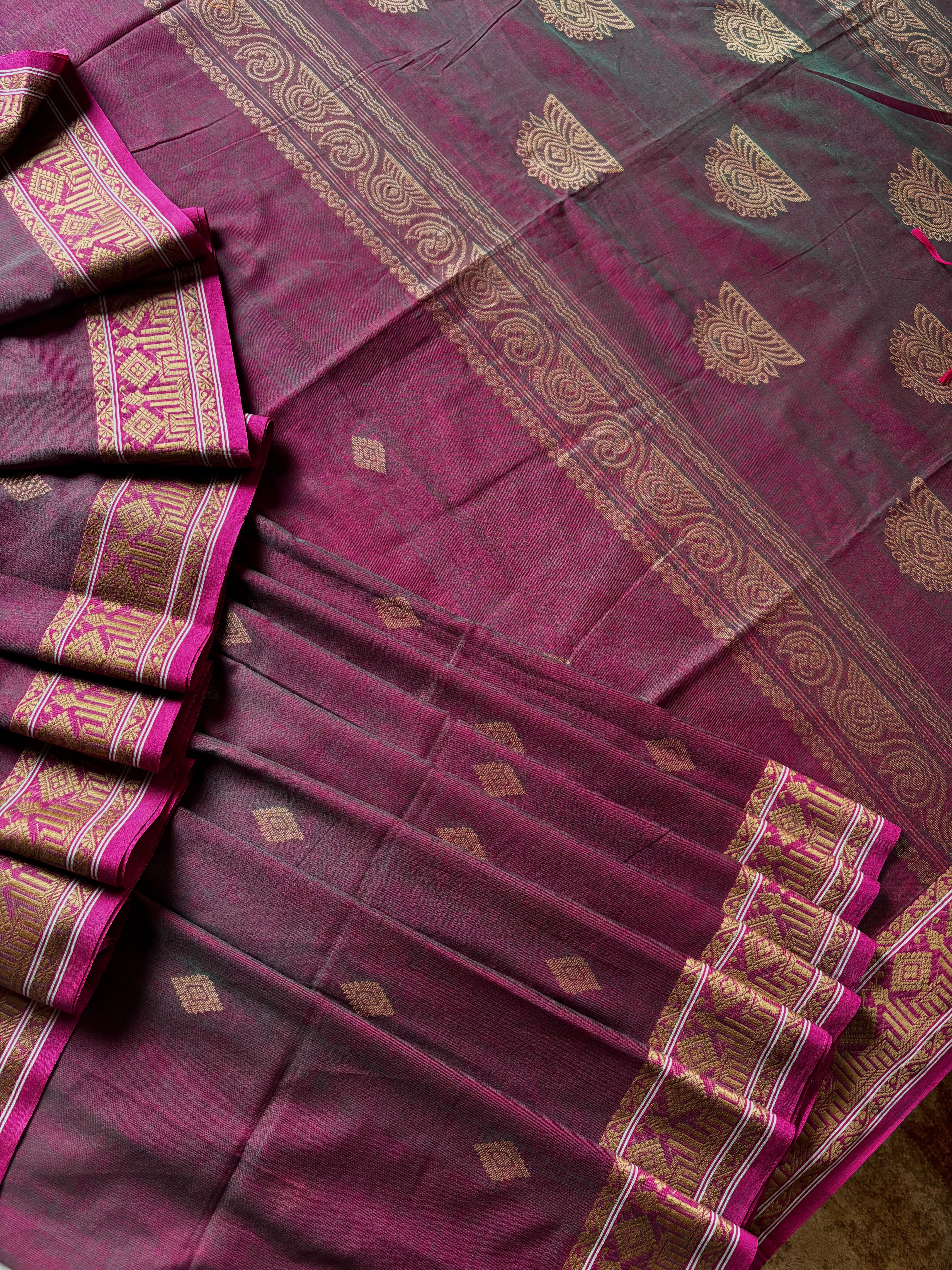 Handwoven Dual Toned Purple Colour Phulia Cotton Saree