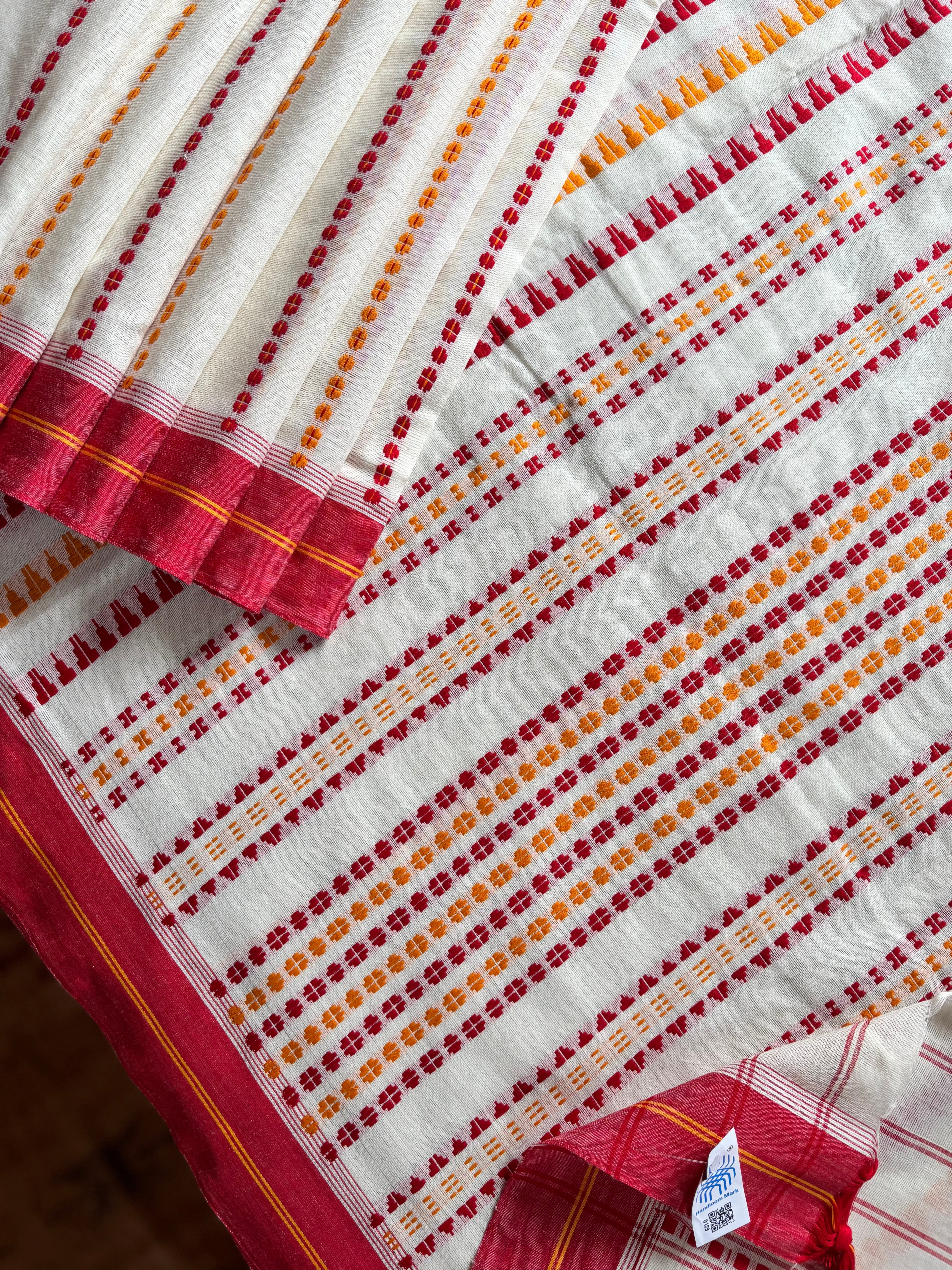 Handwoven White Red Yellow Begampuri