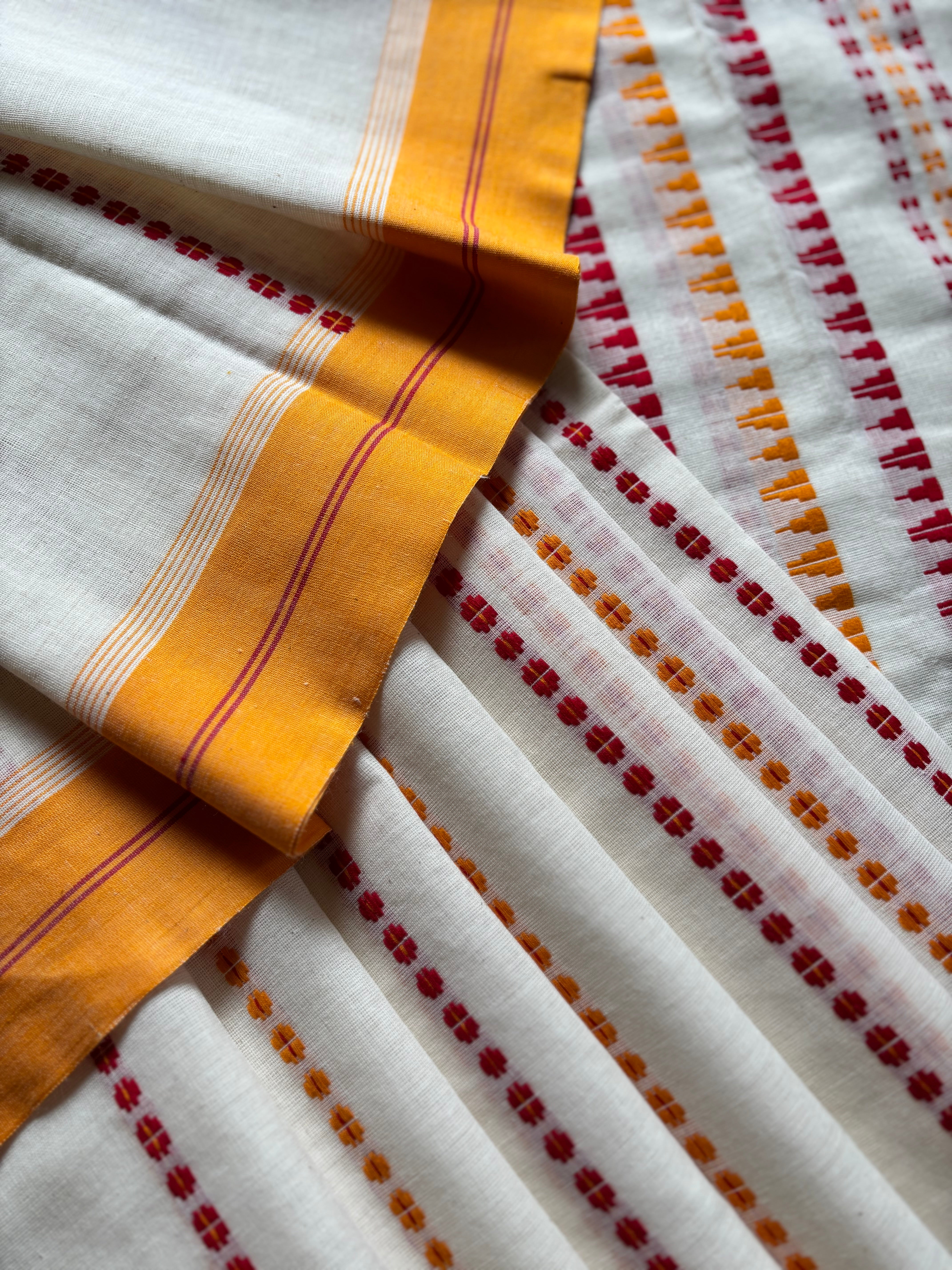 Handwoven White Red Yellow Begampuri