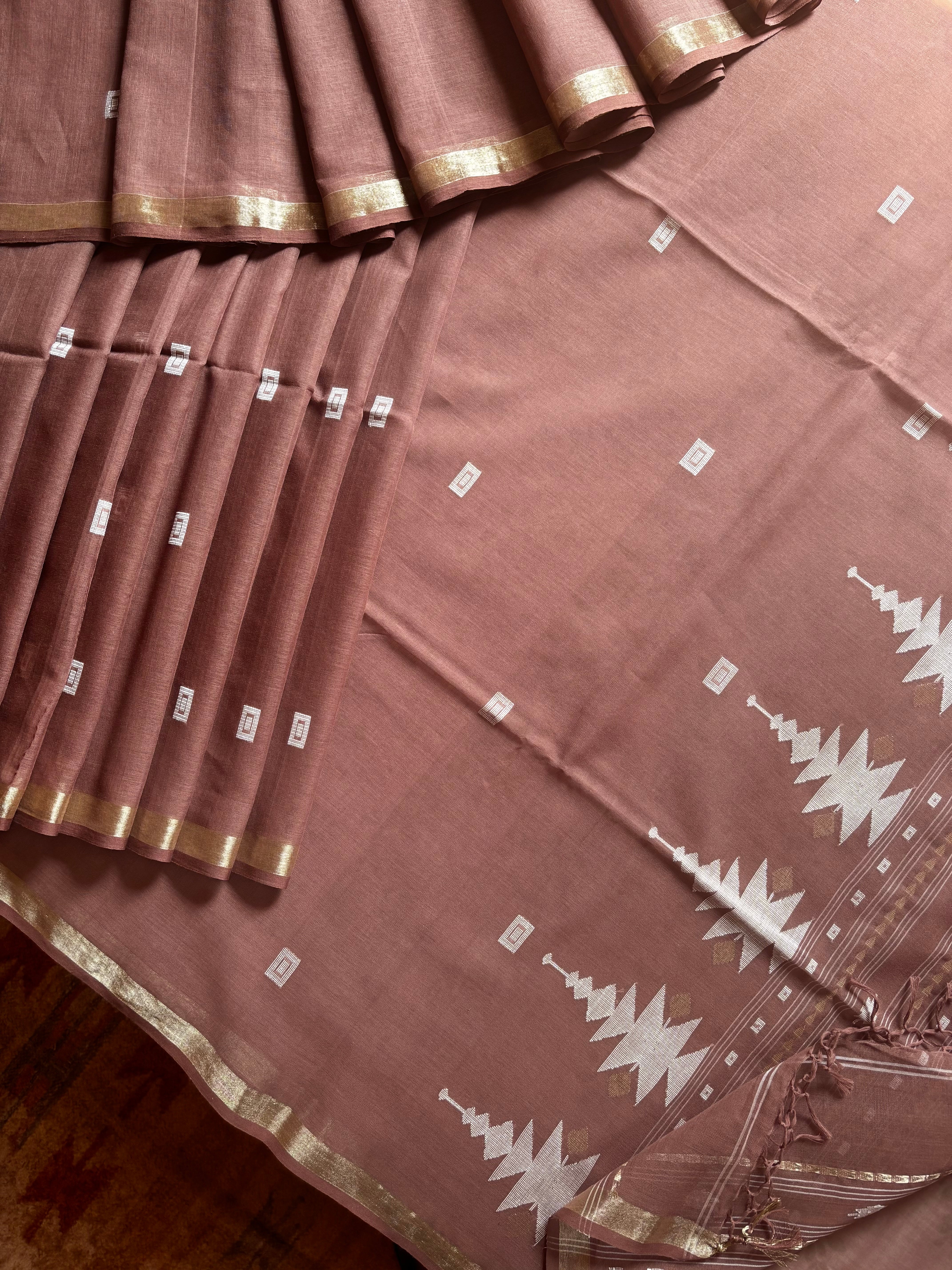 Handwoven Cinnamon Colour Cotton Jamdani Saree