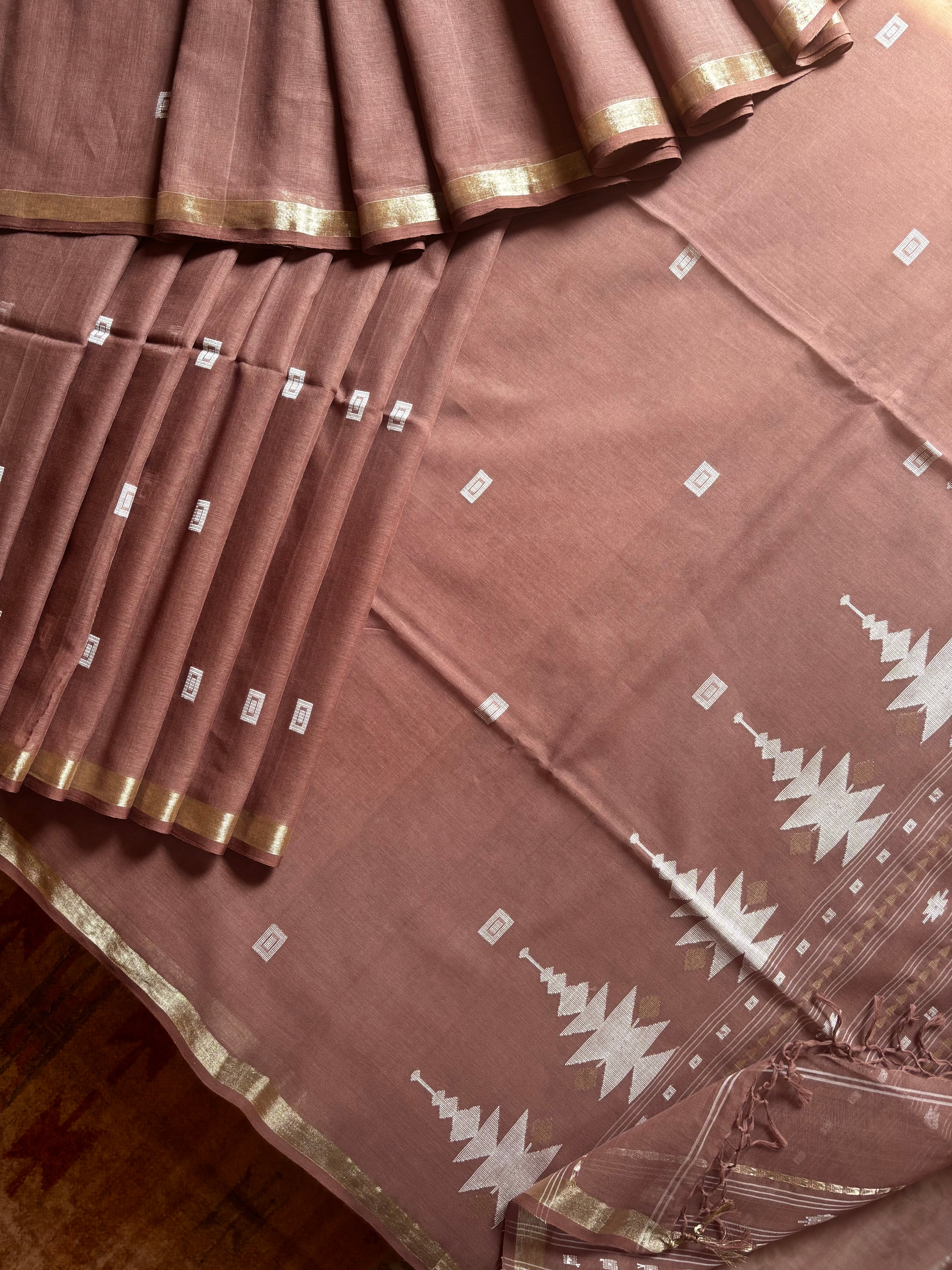 Handwoven Cinnamon Colour Cotton Jamdani Saree