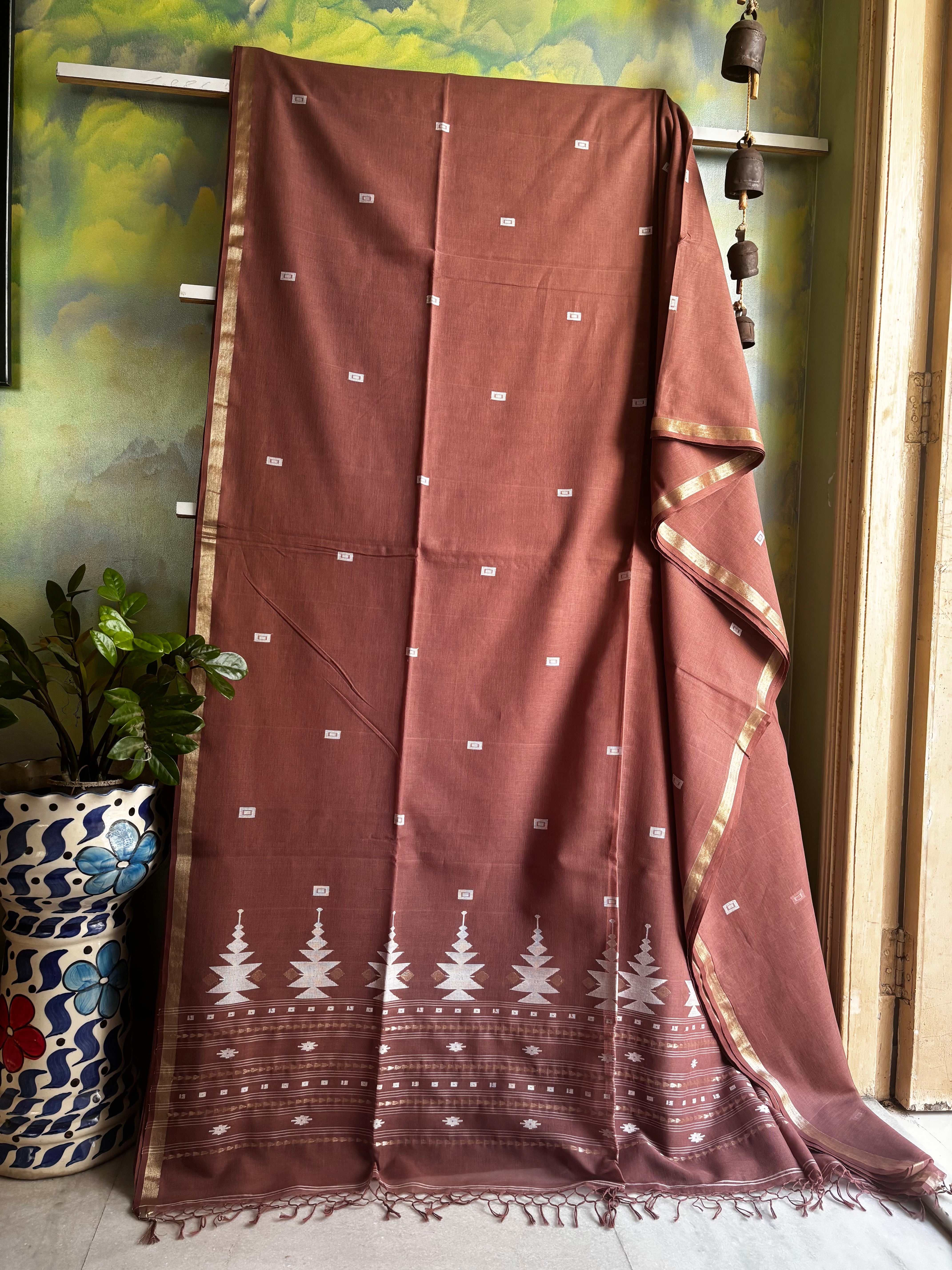 Handwoven Cinnamon Colour Cotton Jamdani Saree