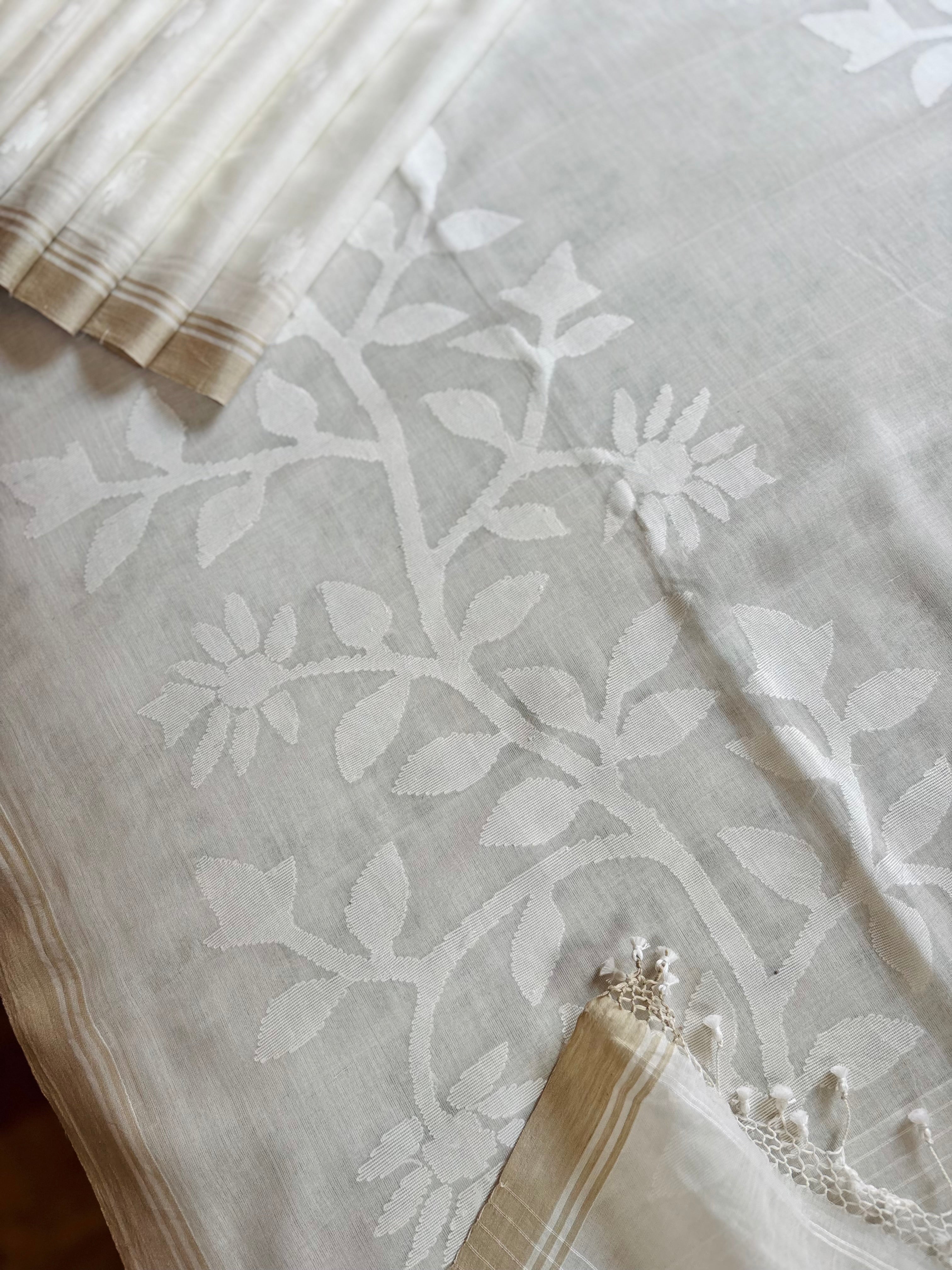 Handwoven White Cotton Jamdani