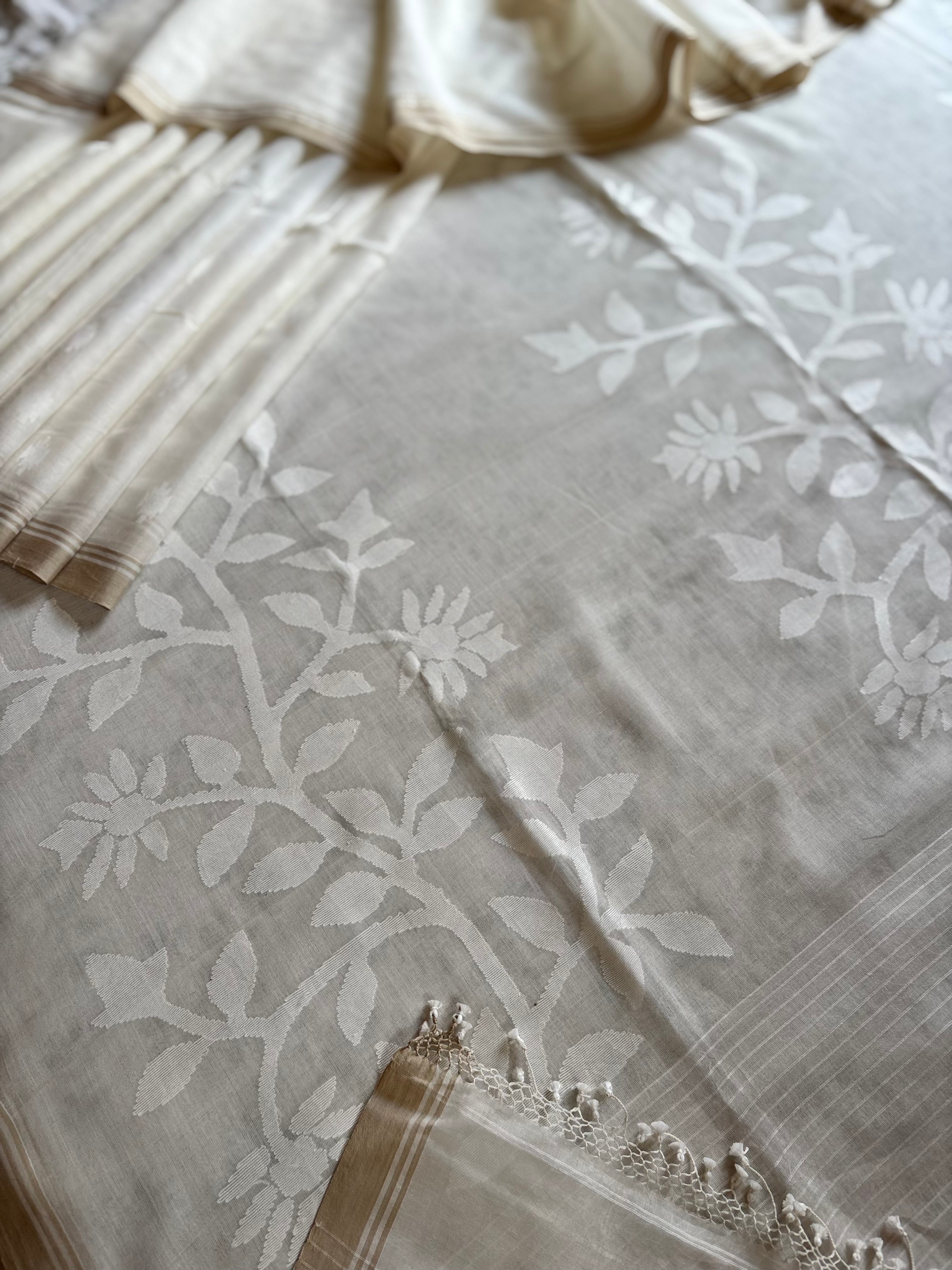 Handwoven White Cotton Jamdani
