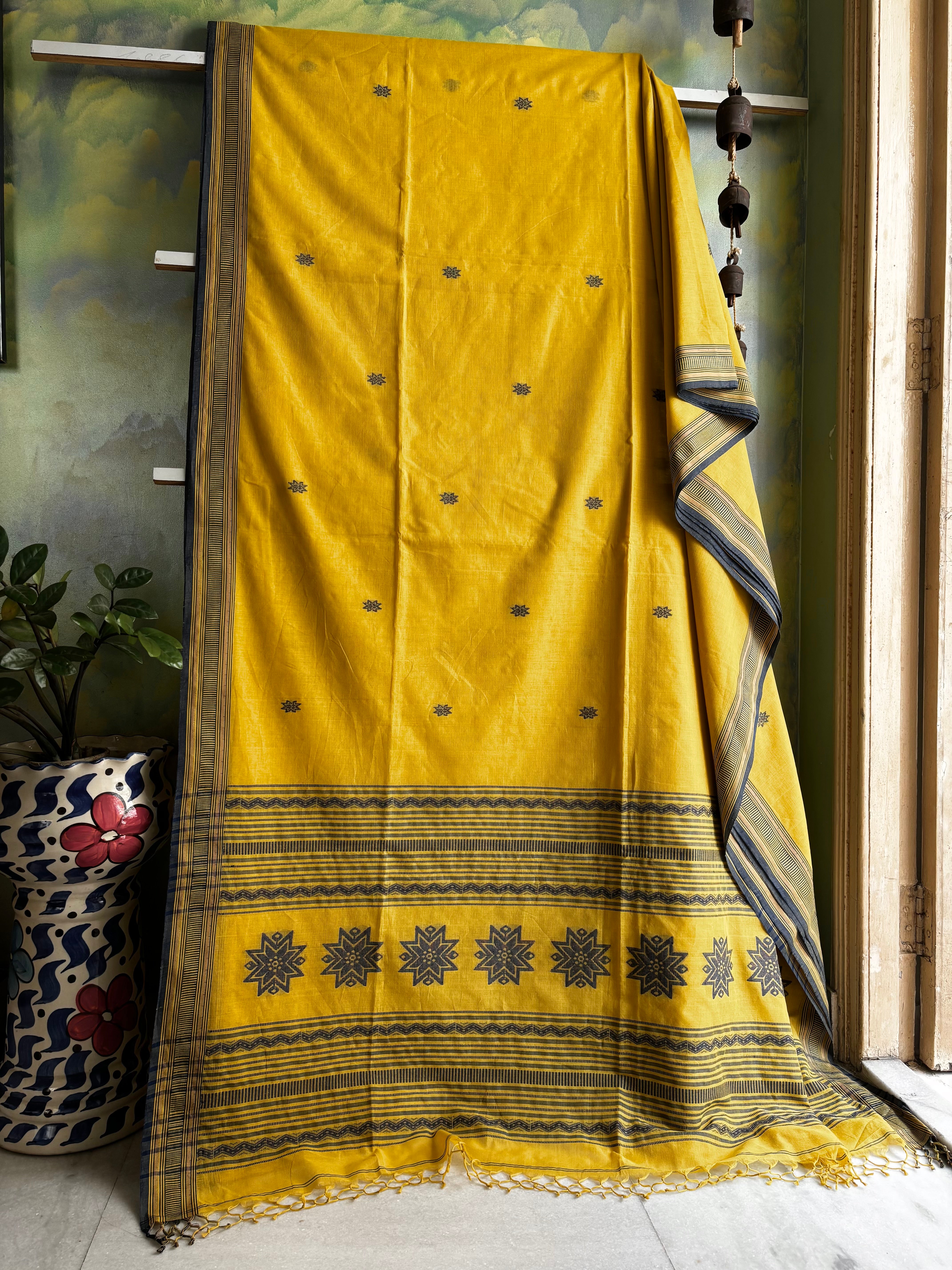 Handwoven Matte Yellow Colour Cotton Phulia Saree