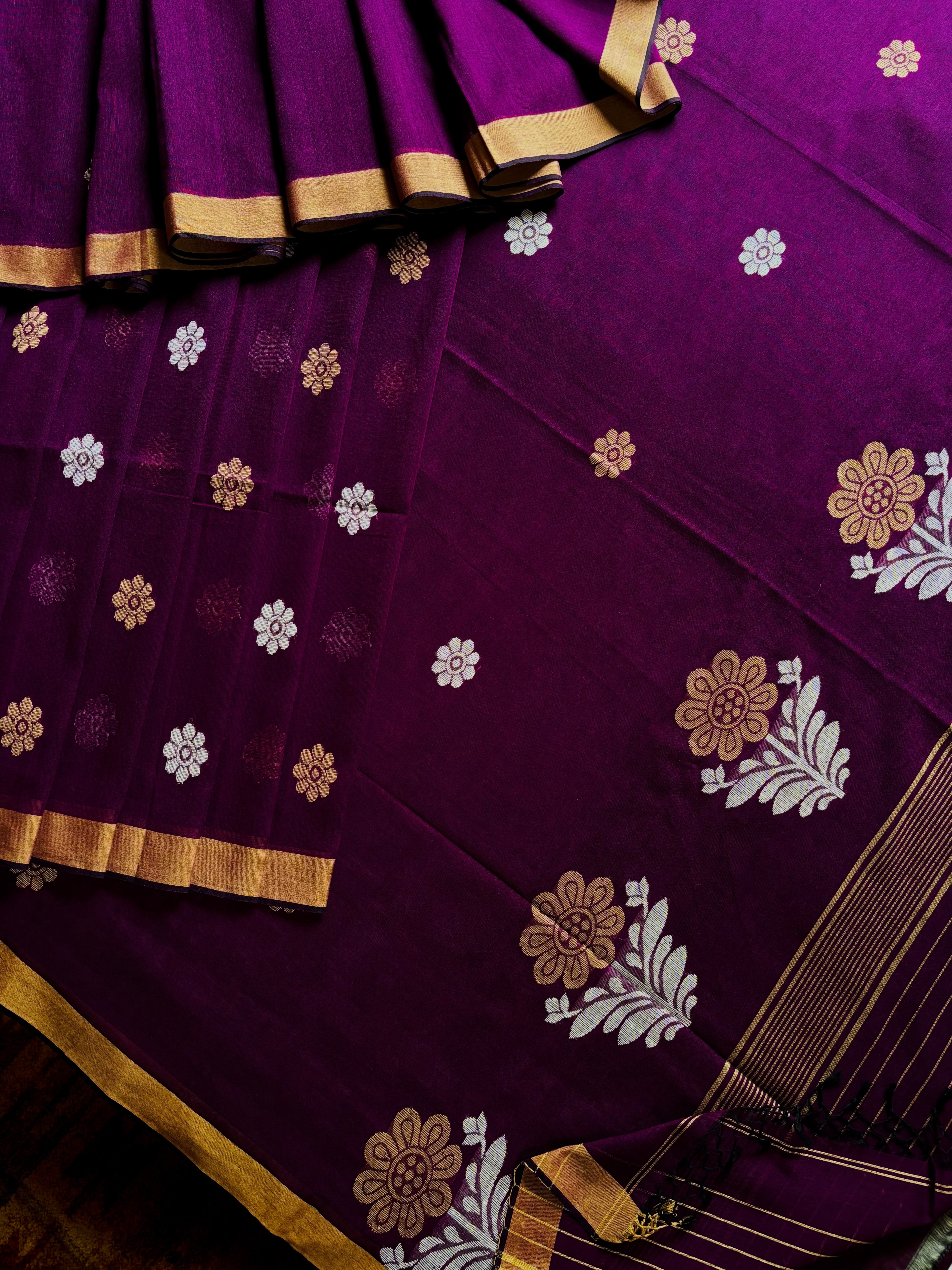Handwoven Dark Purple Colour Cotton Jamdani Saree