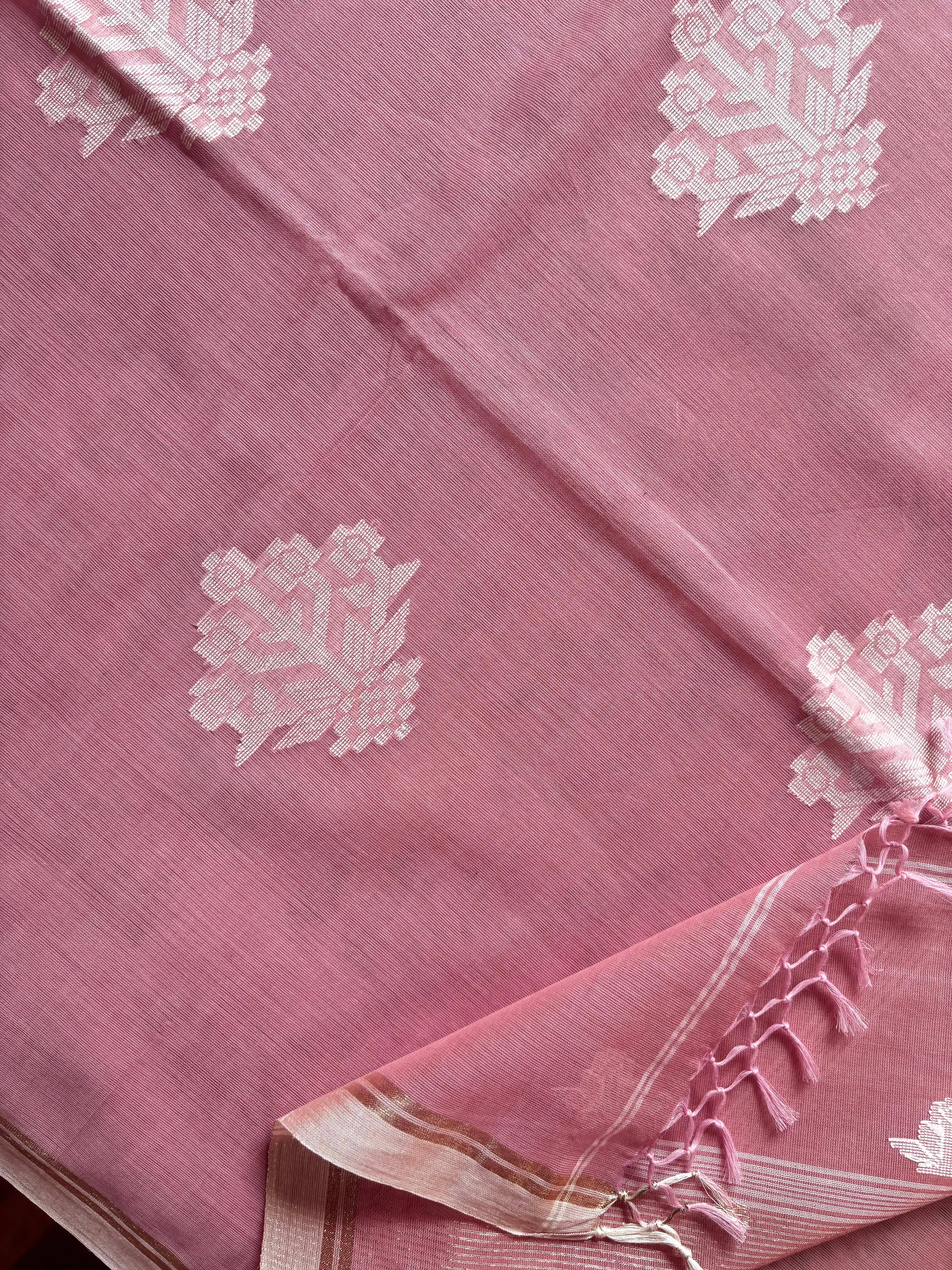 Handwoven Pink Colour Cotton Jamdani Saree