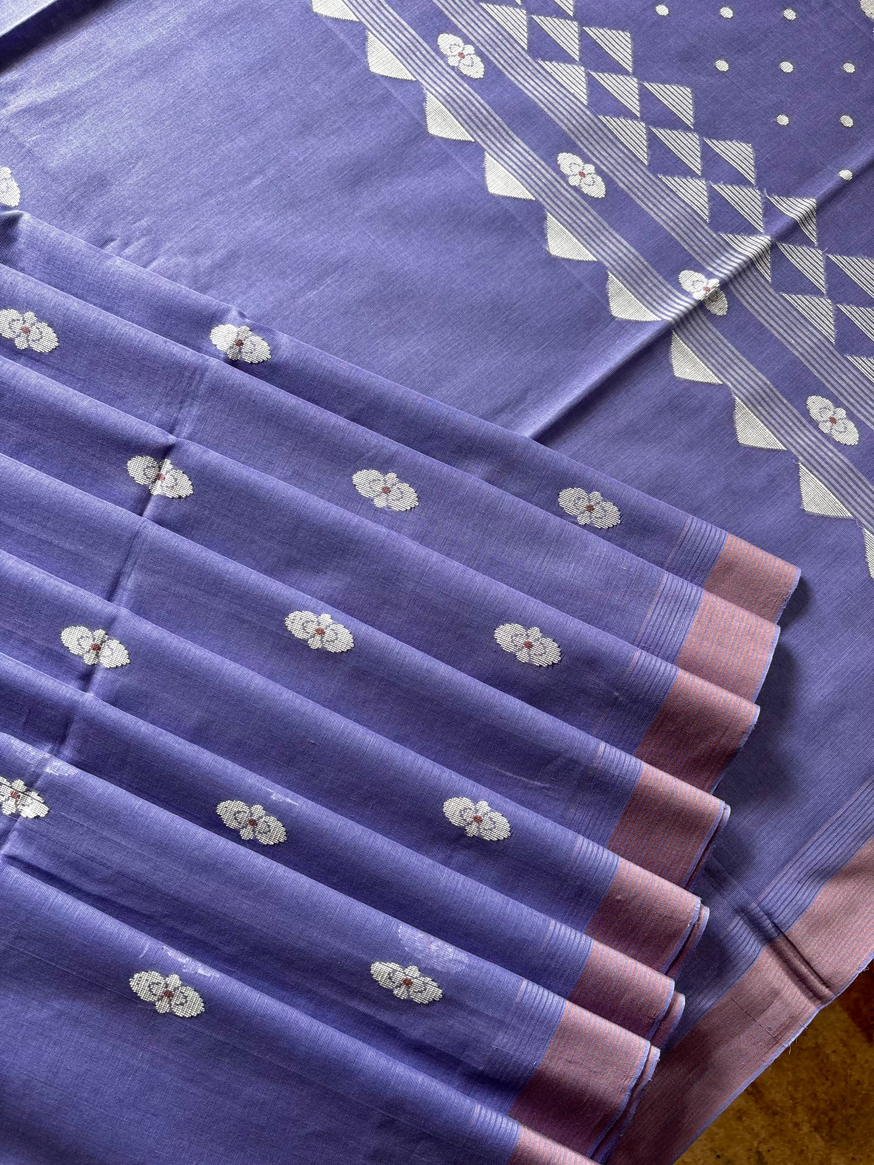 Handwoven Lavender Colour Cotton Jamdani Saree