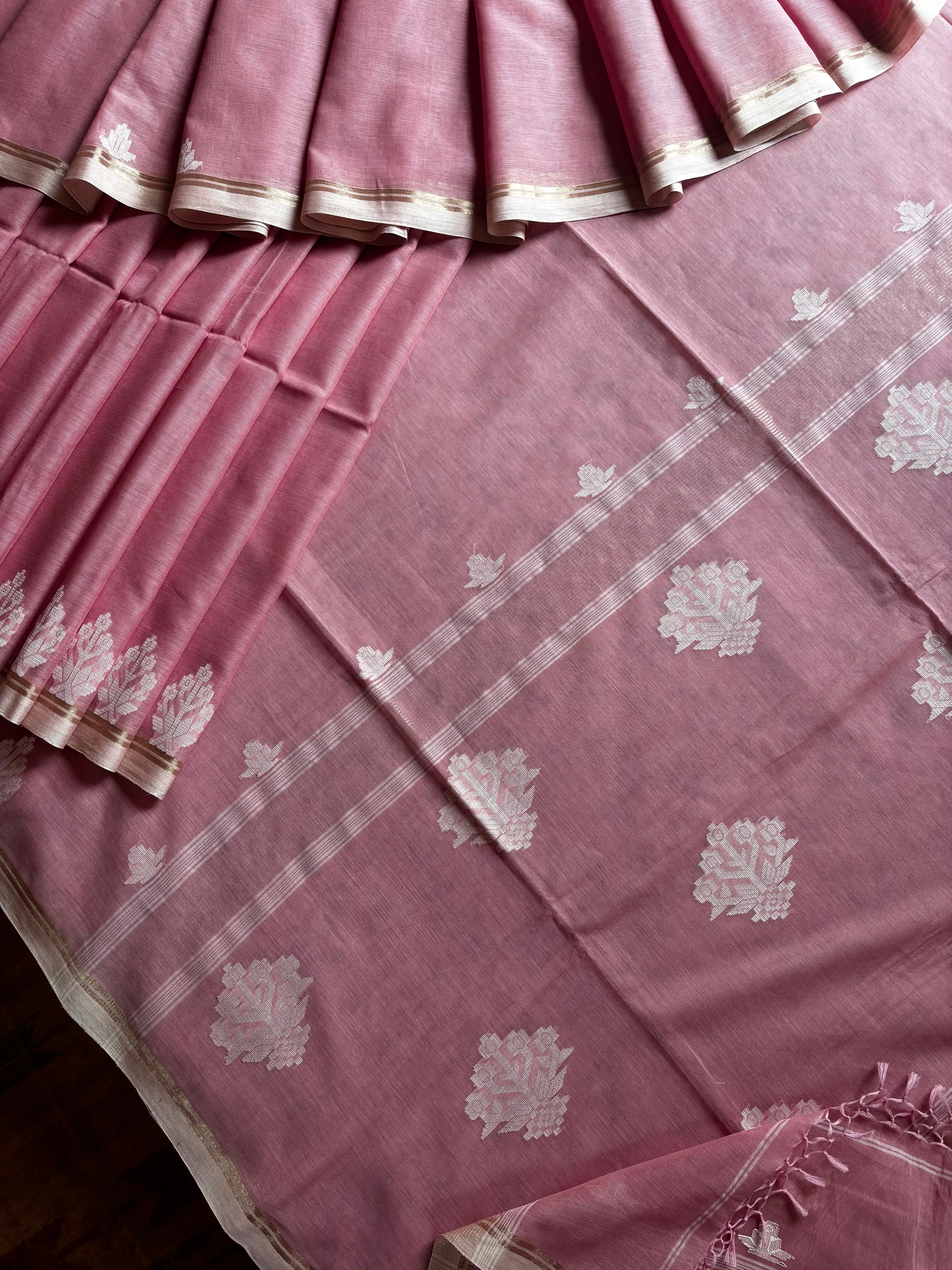 Handwoven Pink Colour Cotton Jamdani Saree