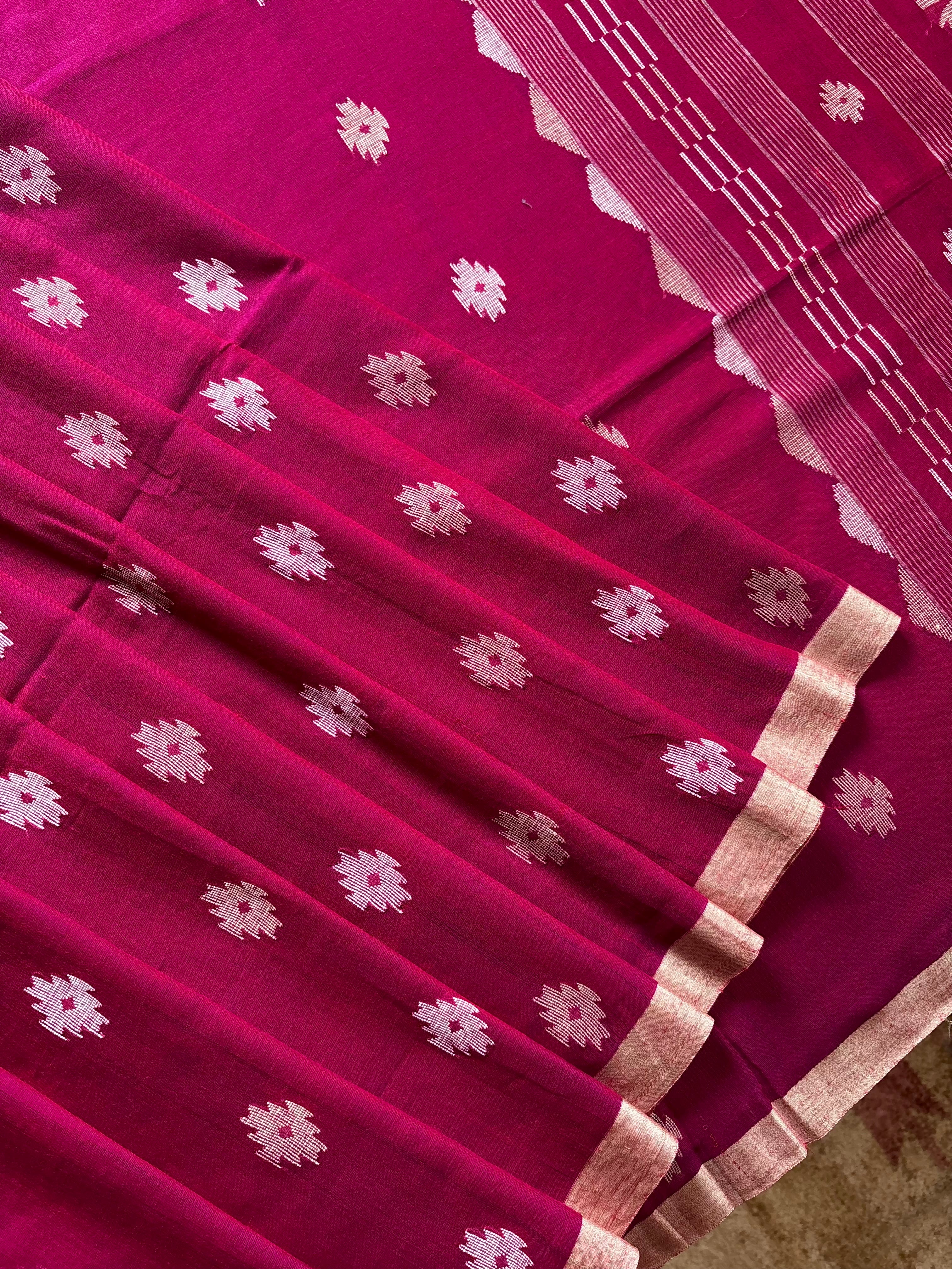 Handwoven Pink and Red Dual Toned Cotton Jamdani Saree