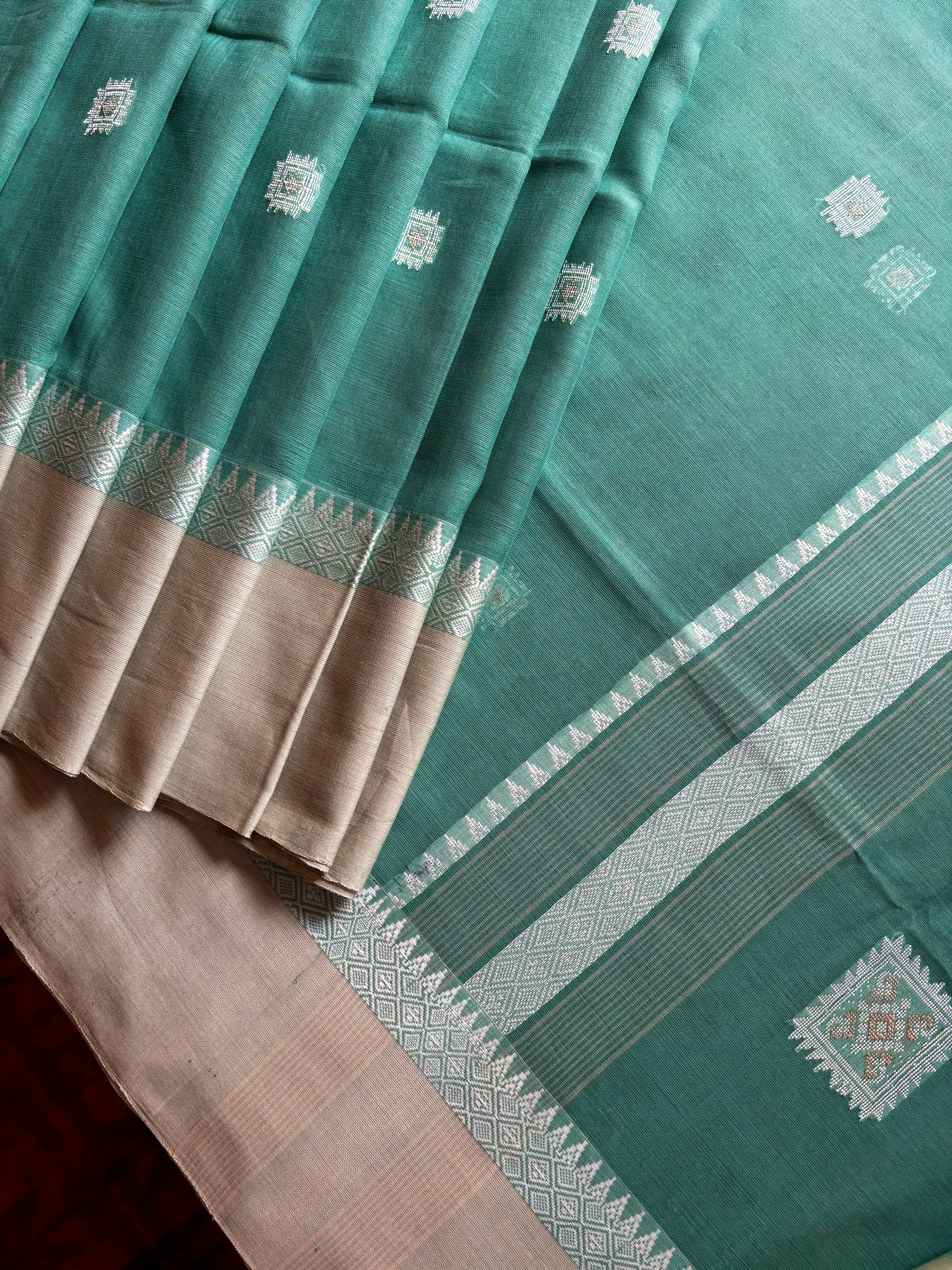 Handwoven Dusty Sea Green Colour Phulia Cotton Saree